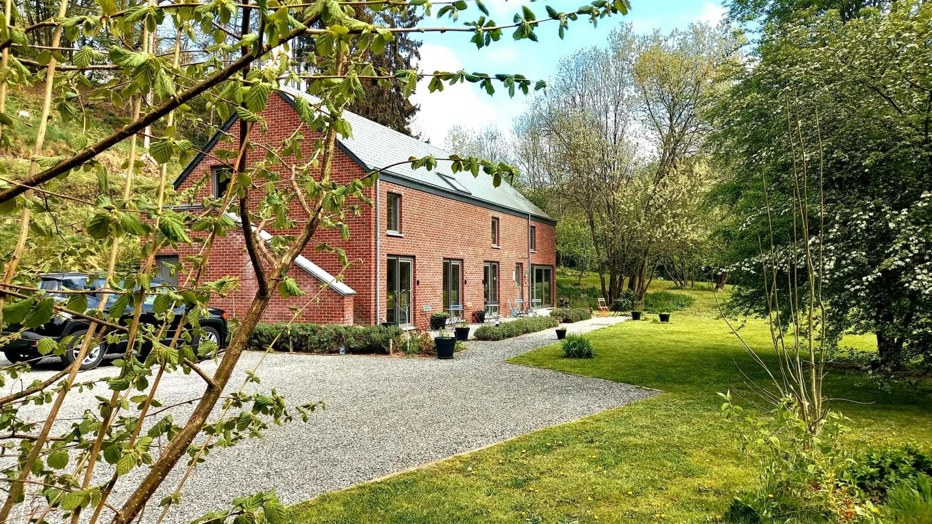 Property building in B&B Les Lits de Nohaipré