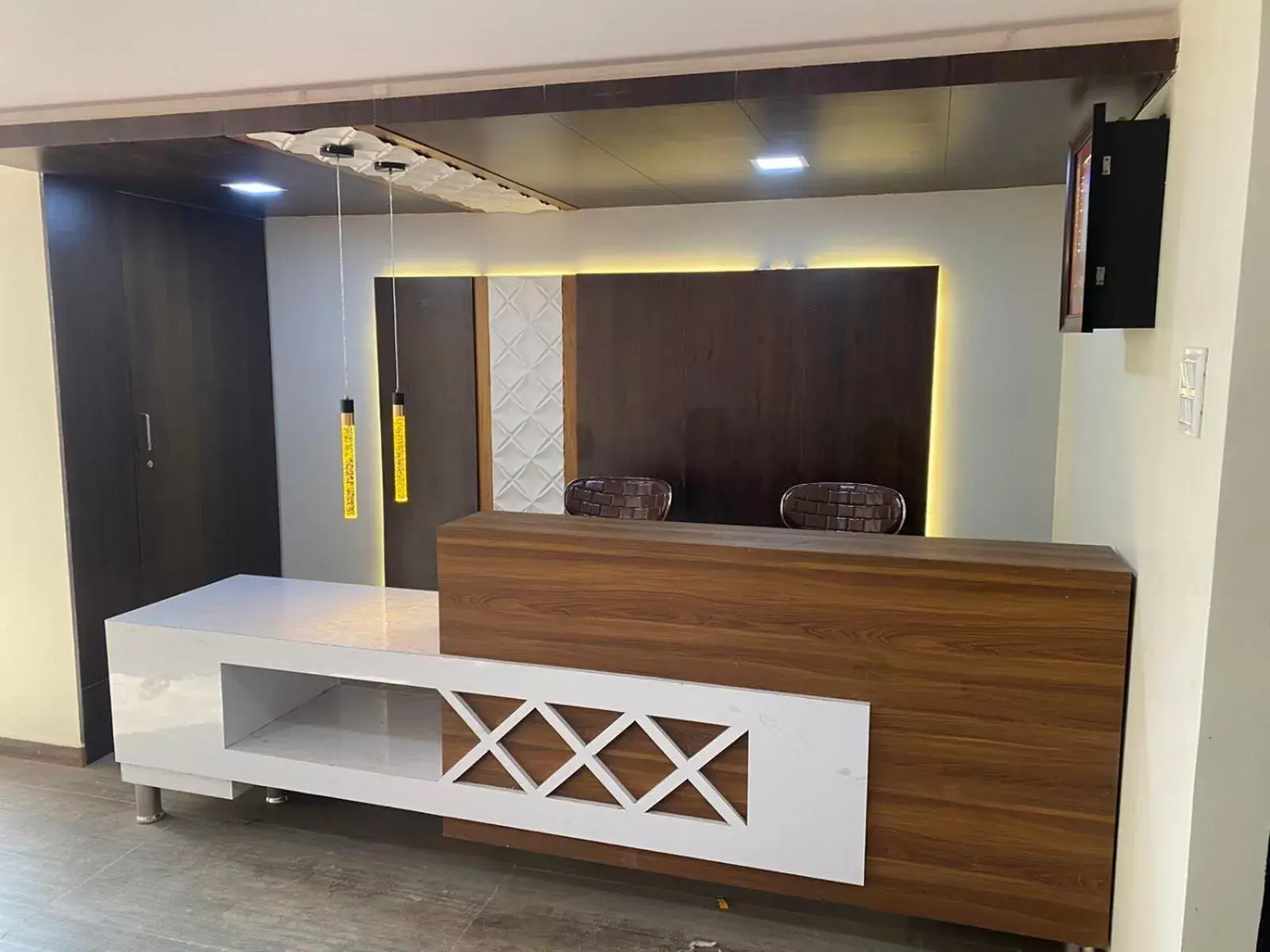 Lobby or reception in Hotel Jurkis, Kolhapur Lobby or reception in Hotel Jurkis, Kolhapur