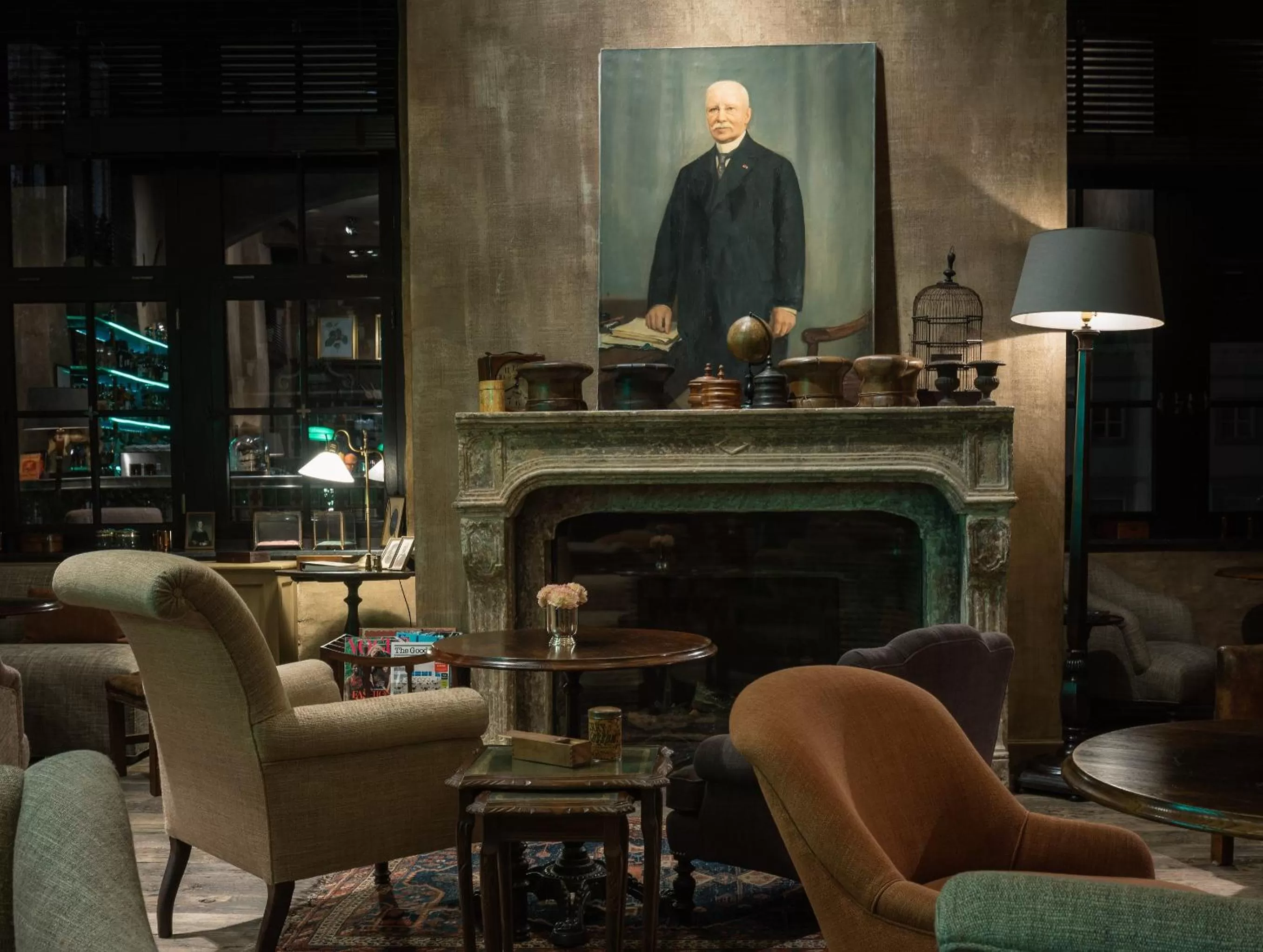 Lounge or bar in 1898 The Post