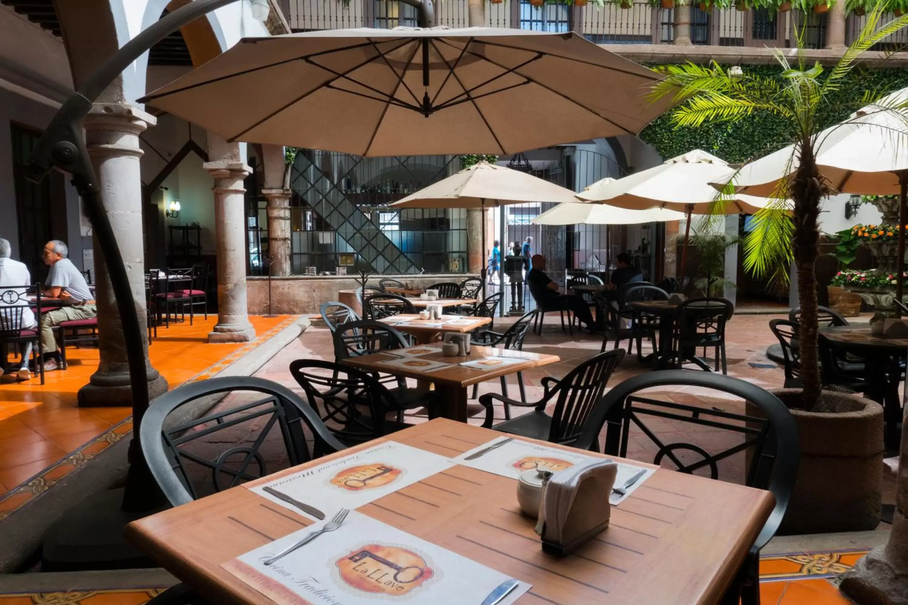 Patio, Restaurant/Places to Eat in Hotel Hidalgo