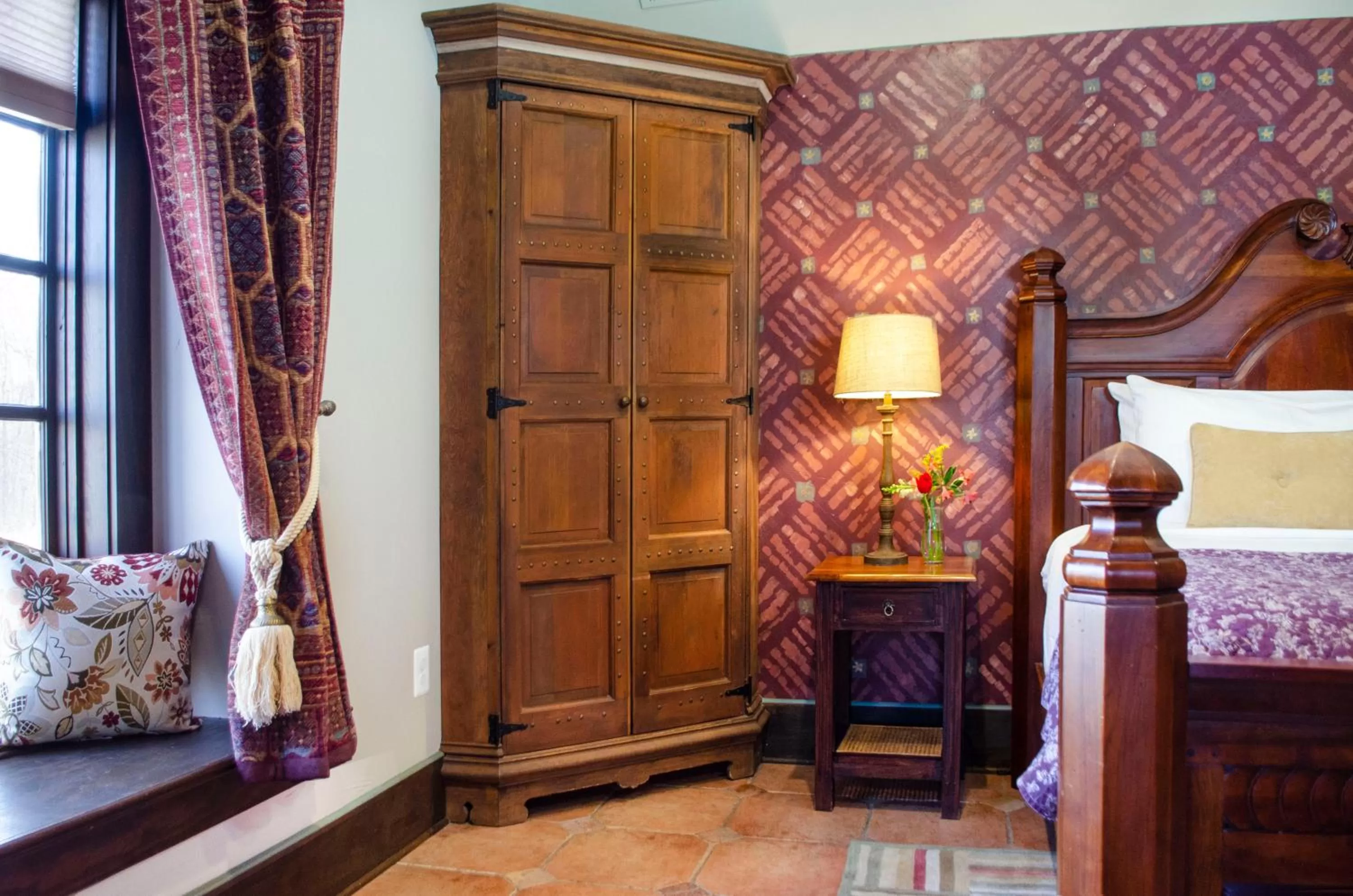 Bed in Hillbrook Inn & Spa