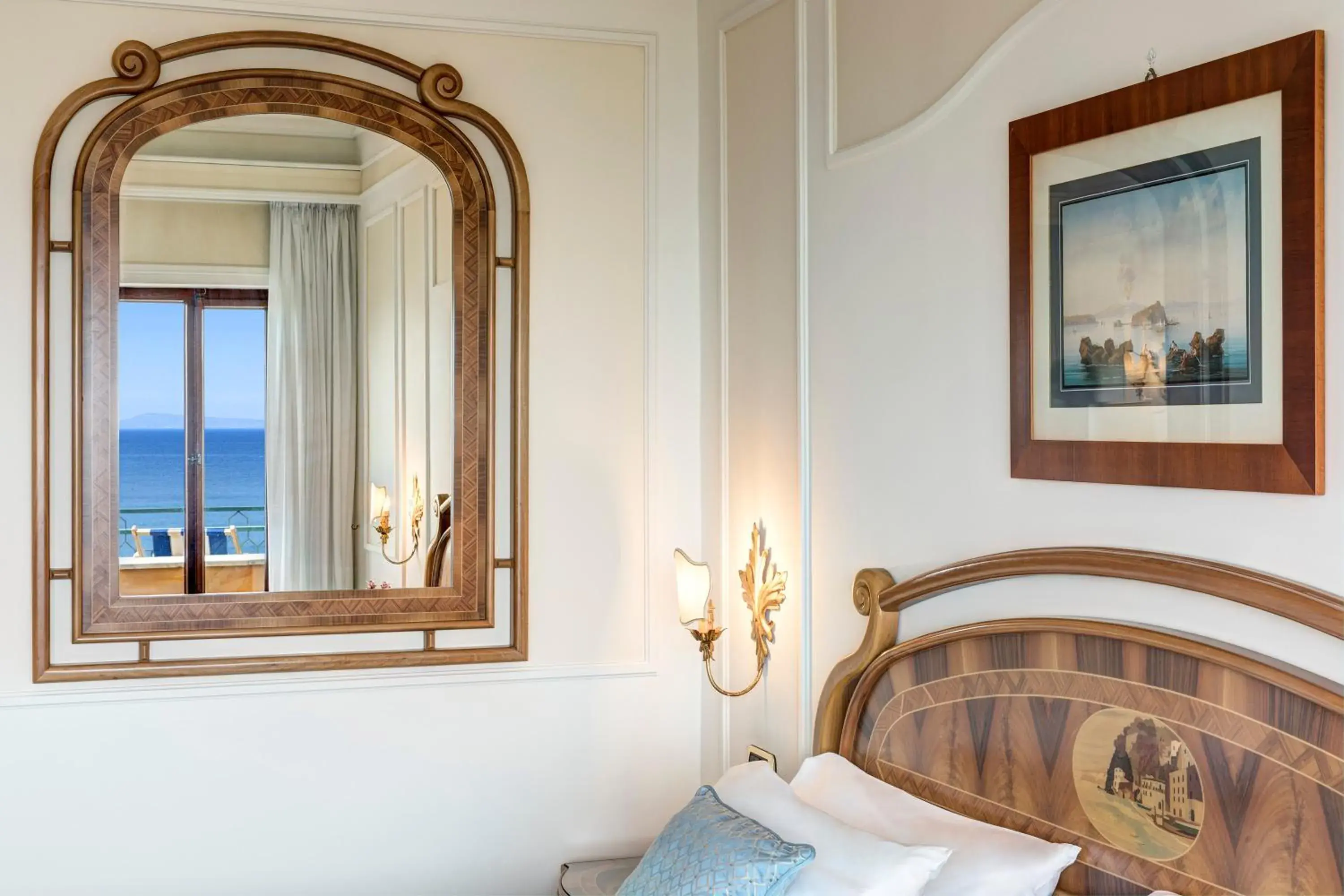 Decorative detail, Bed in Grand Hotel de la Ville Decorative detail, Bed in Grand Hotel de la Ville