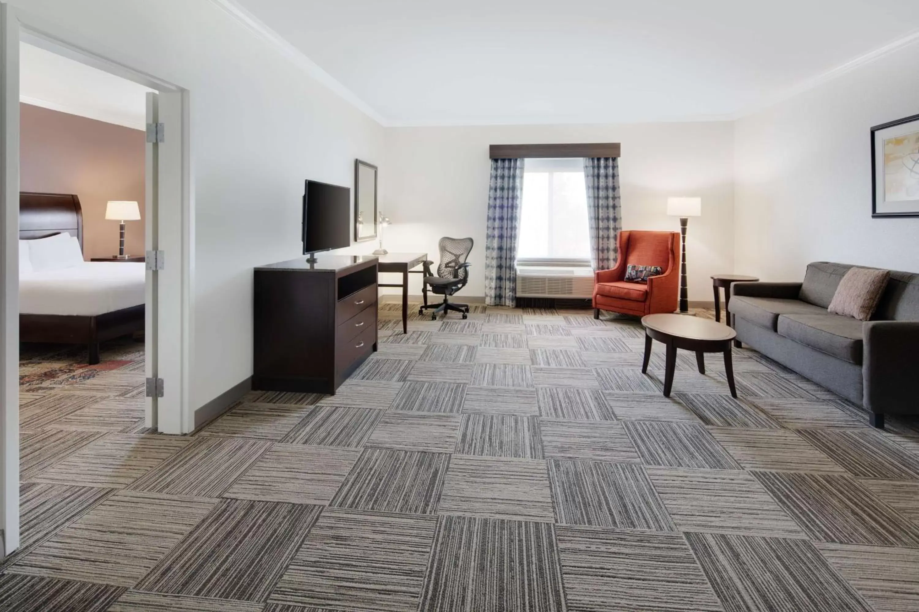 Bedroom, Seating Area in Hilton Garden Inn Tyler