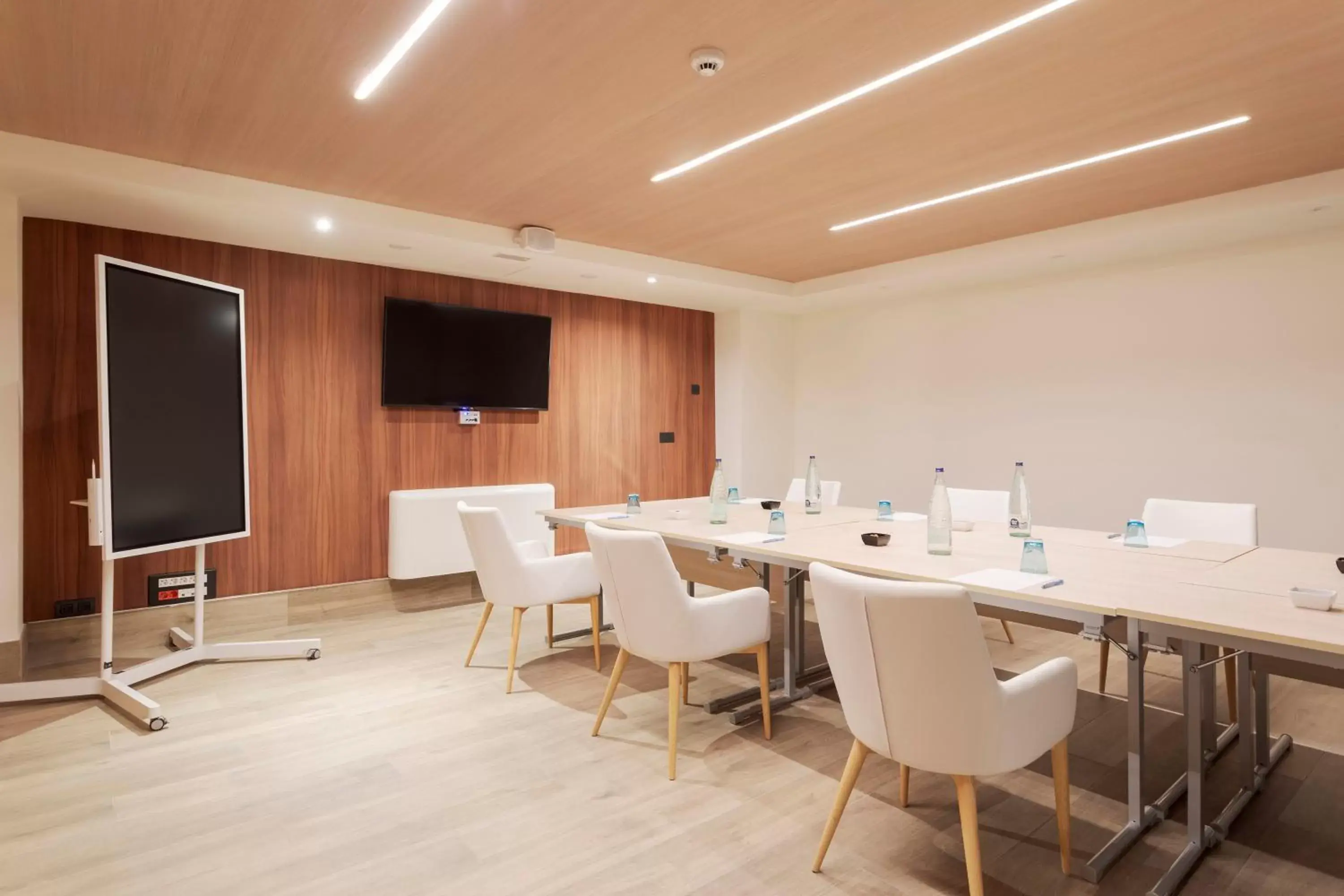 Meeting/conference room in Melia Alicante