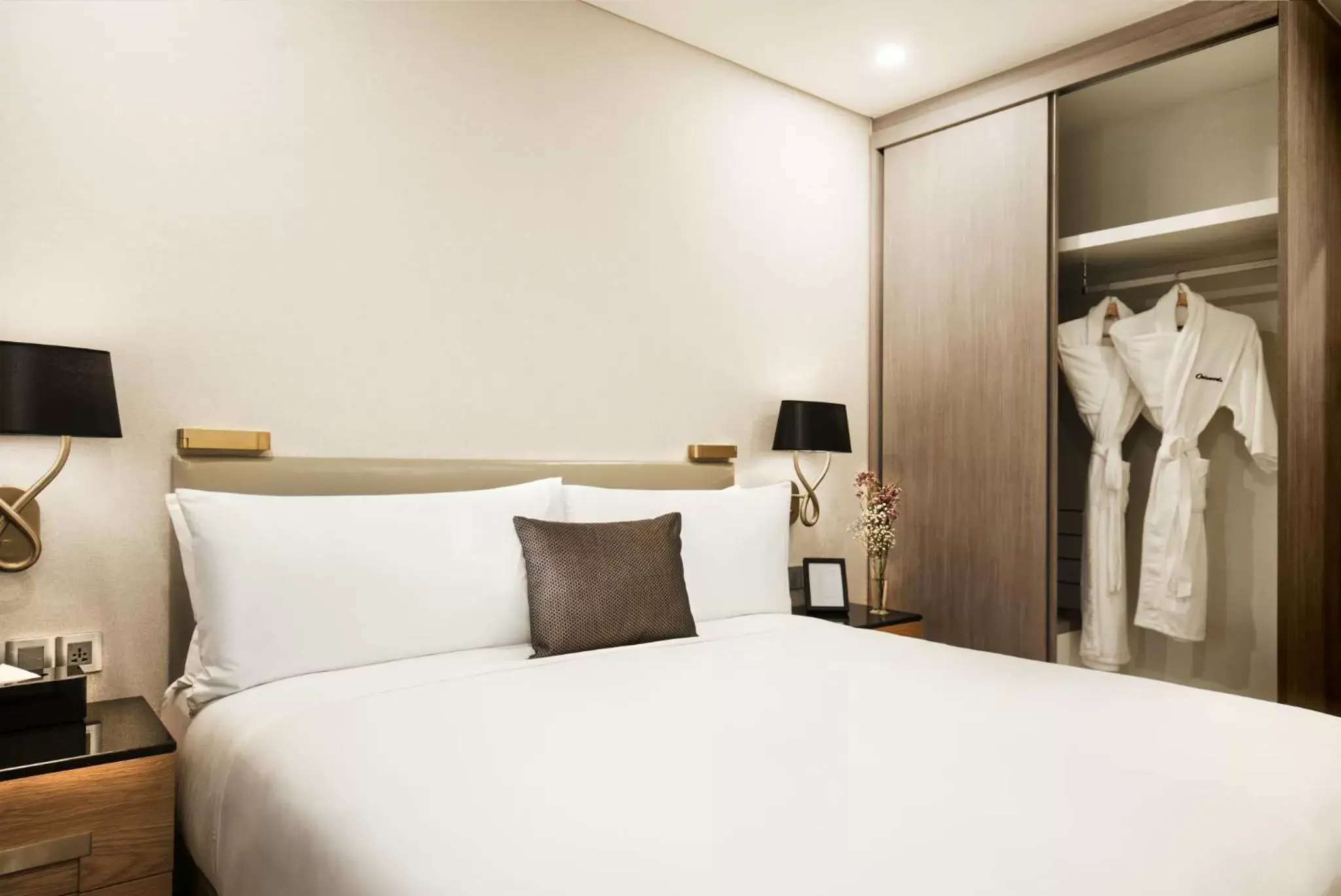 Bedroom, Bed in Oakwood Residence Saigon Bedroom, Bed in Oakwood Residence Saigon