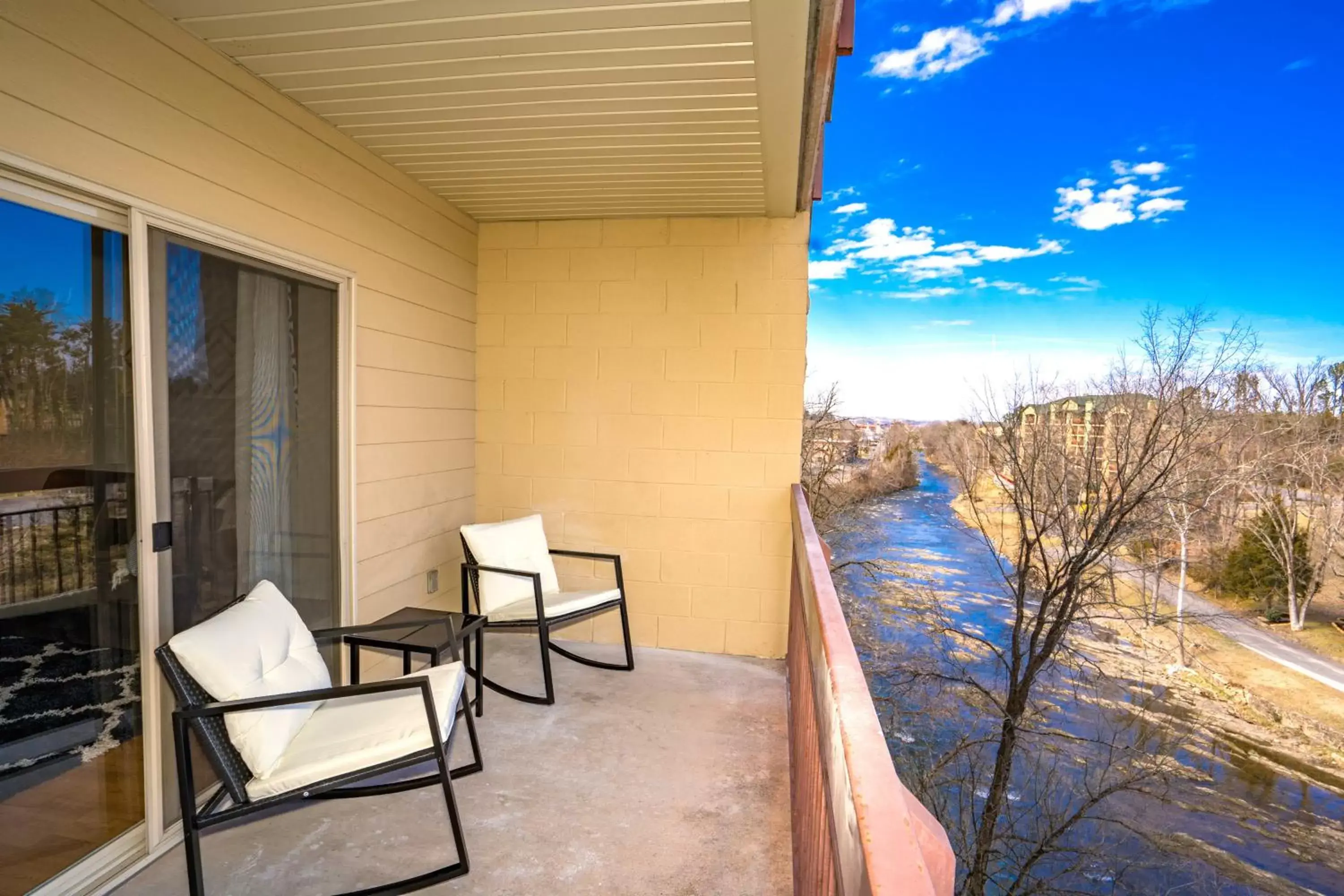 Balcony/Terrace in Cedar Lodge