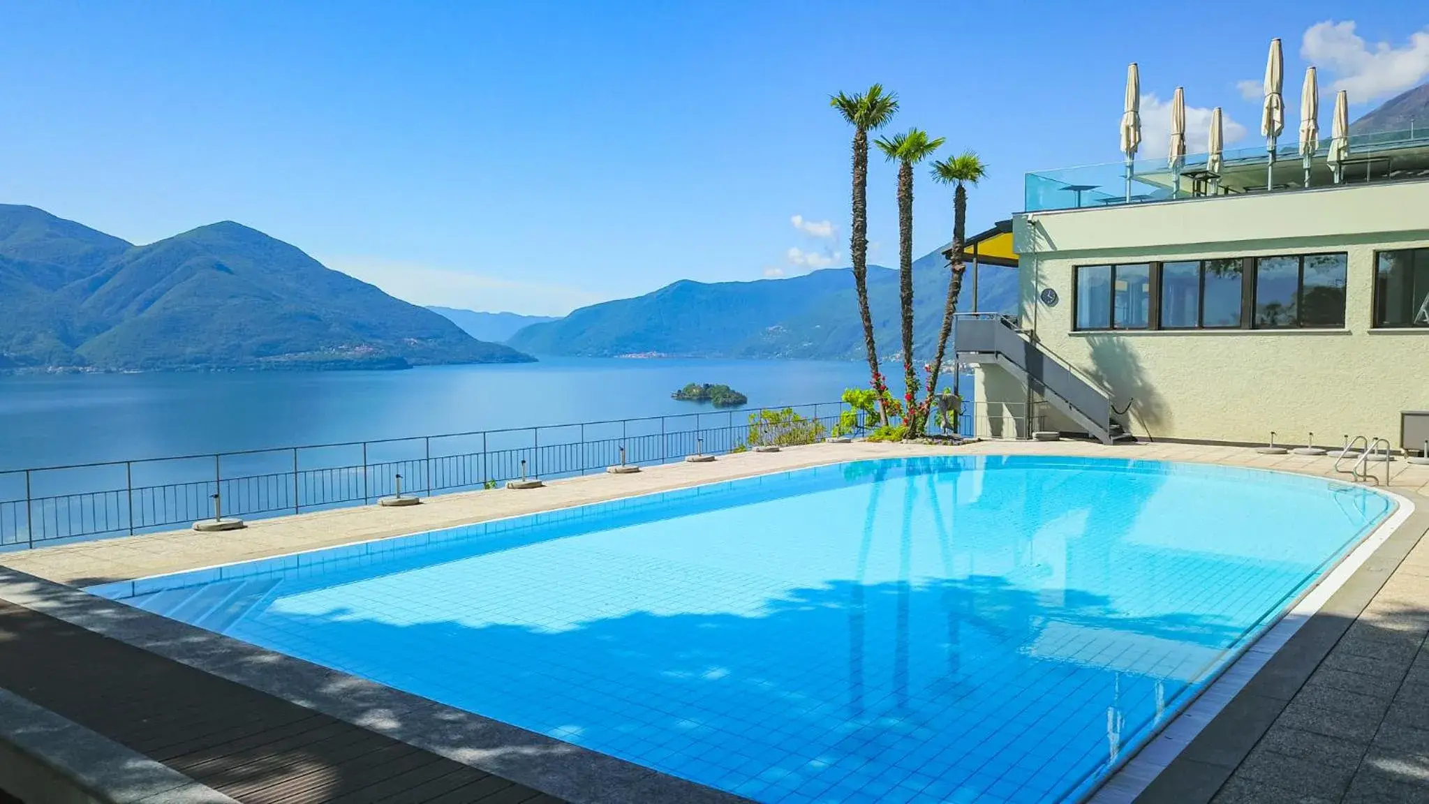 Lake view, Swimming Pool in Casa Berno Swiss Quality Hotel