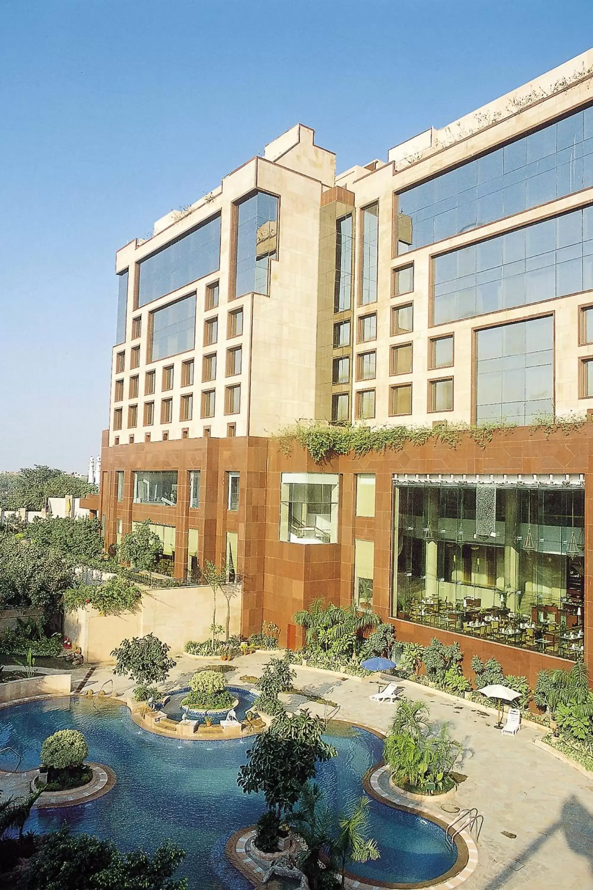 Property Building in Sheraton New Delhi Hotel