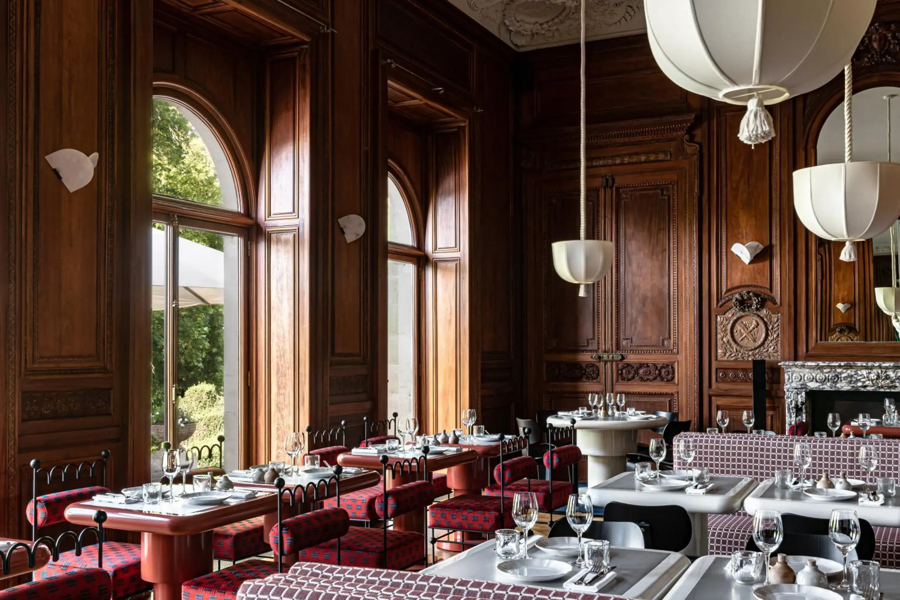 Restaurant/Places to Eat in Cowley Manor Hotel