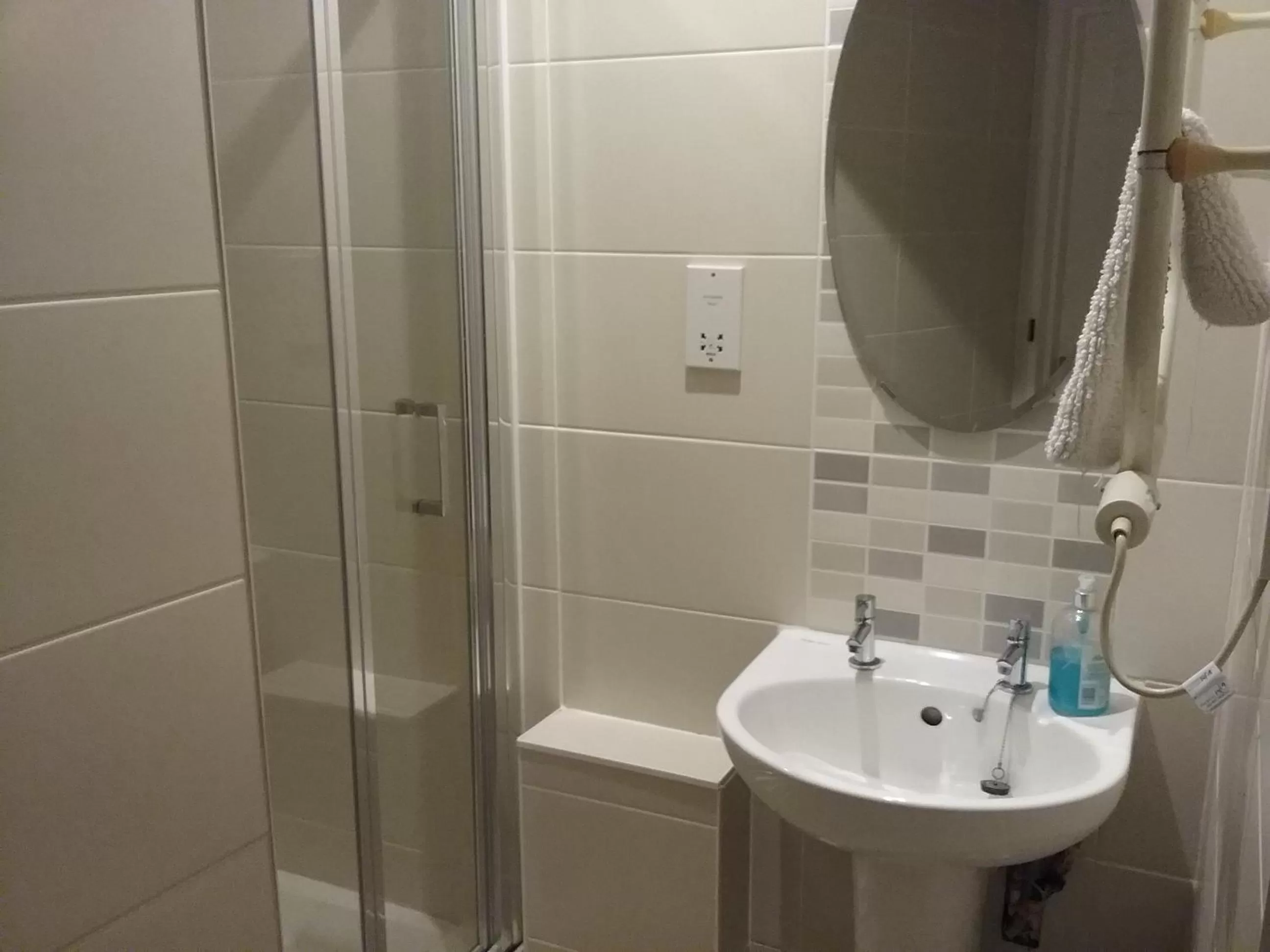 Bathroom in The Prince Consort