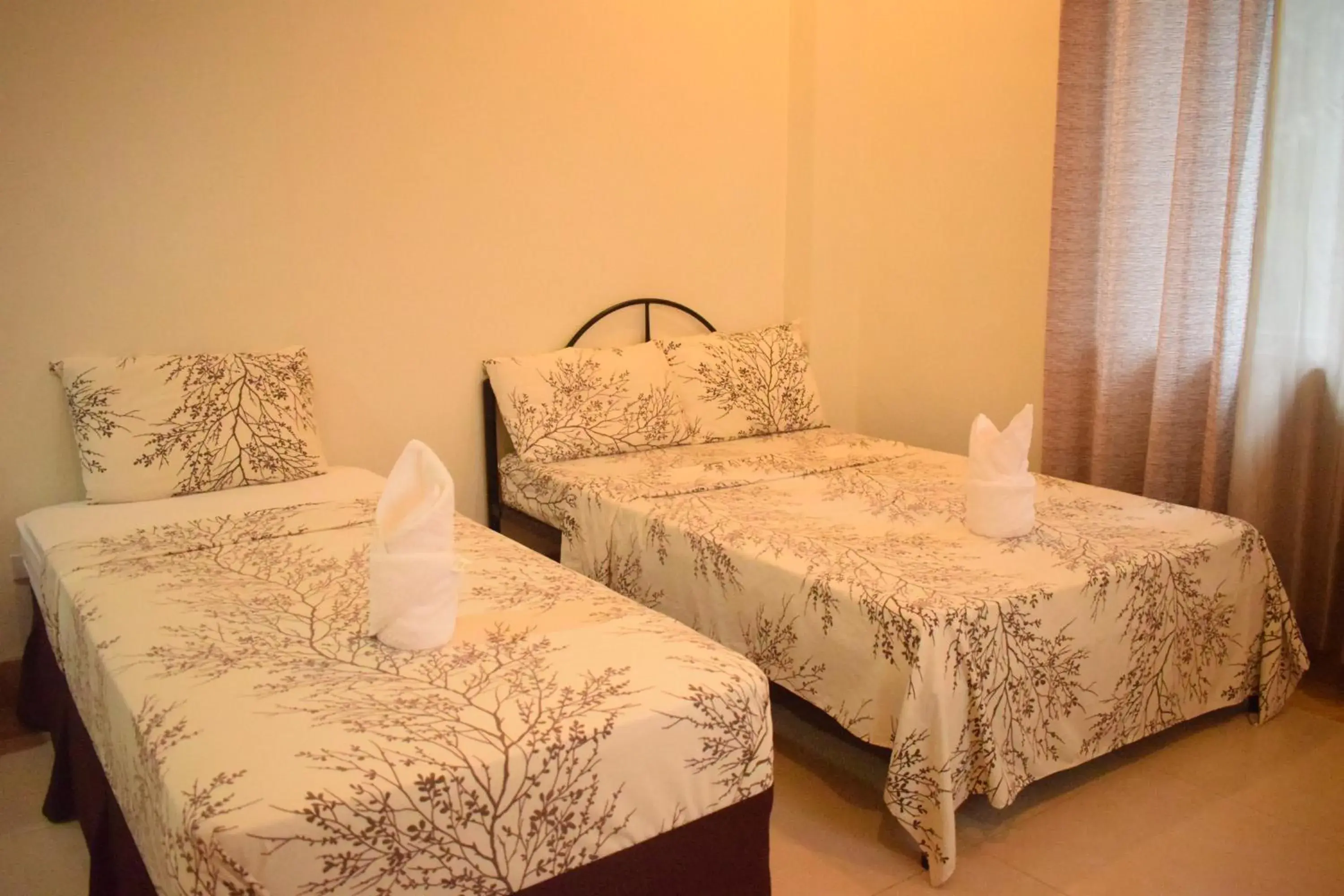 Bedroom, Bed in Villa de Sierra Vista Bay and Mountain View Inn