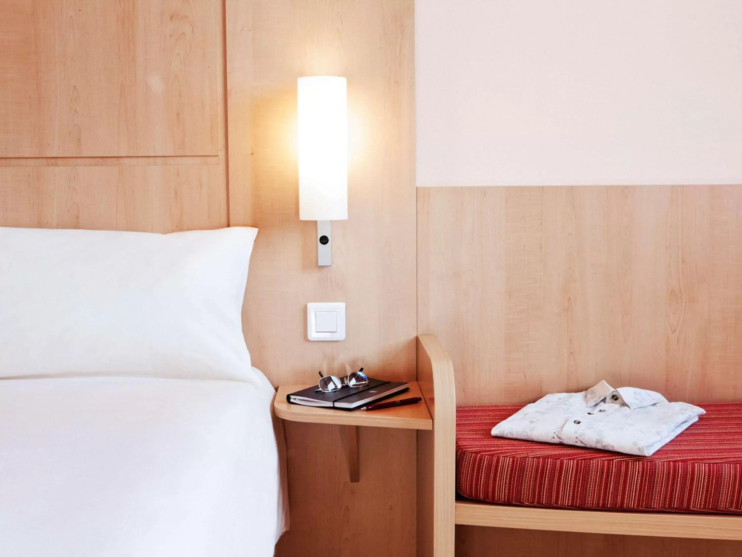 Double Room in Ibis Lleida Double Room in Ibis Lleida