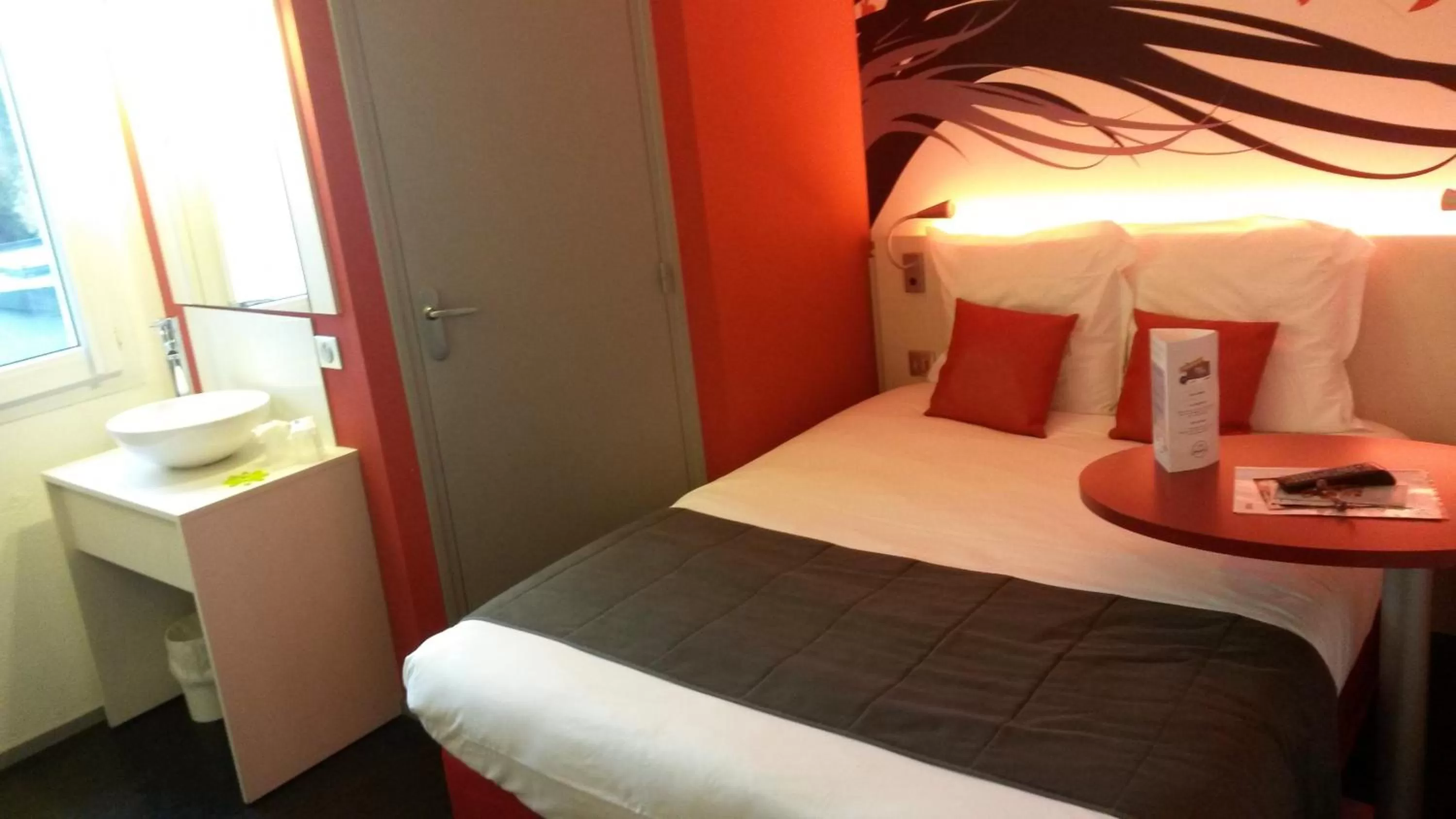 Bed in Kyriad Quimper Sud