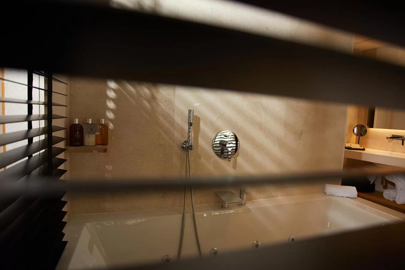 Hot Tub in Nakar Hotel