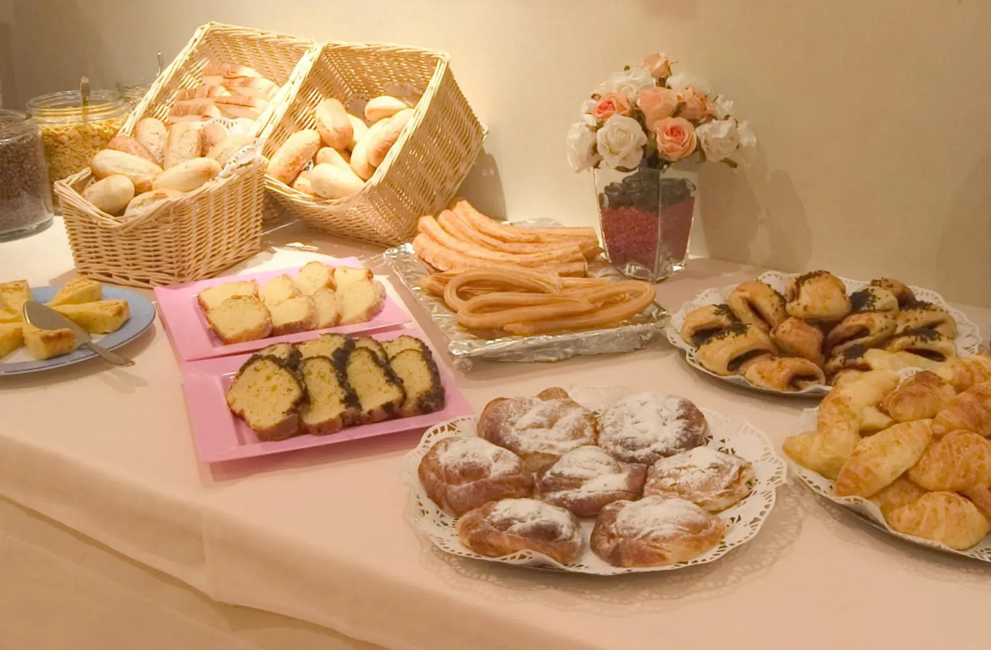 Food, Breakfast in Infanta Mercedes