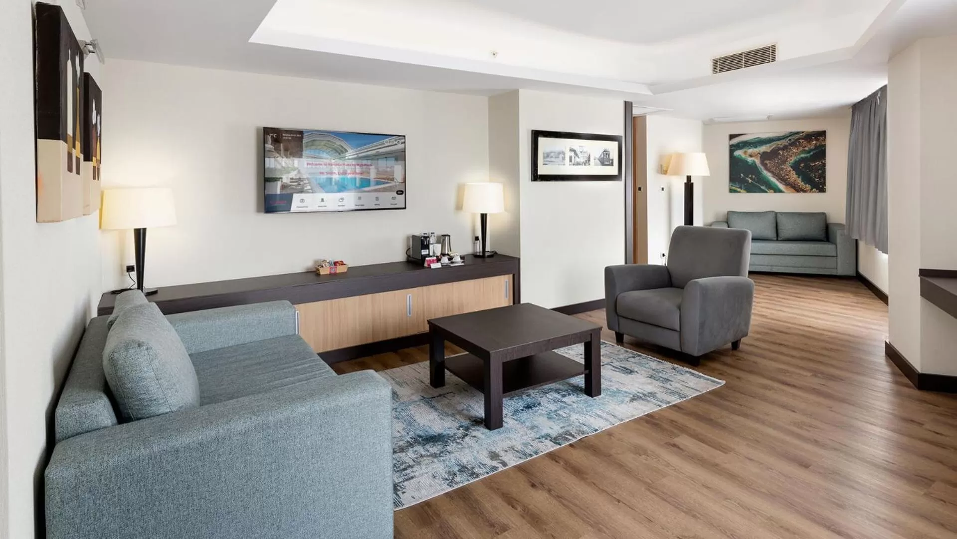 TV and multimedia in Ramada Plaza By Wyndham Istanbul City Center