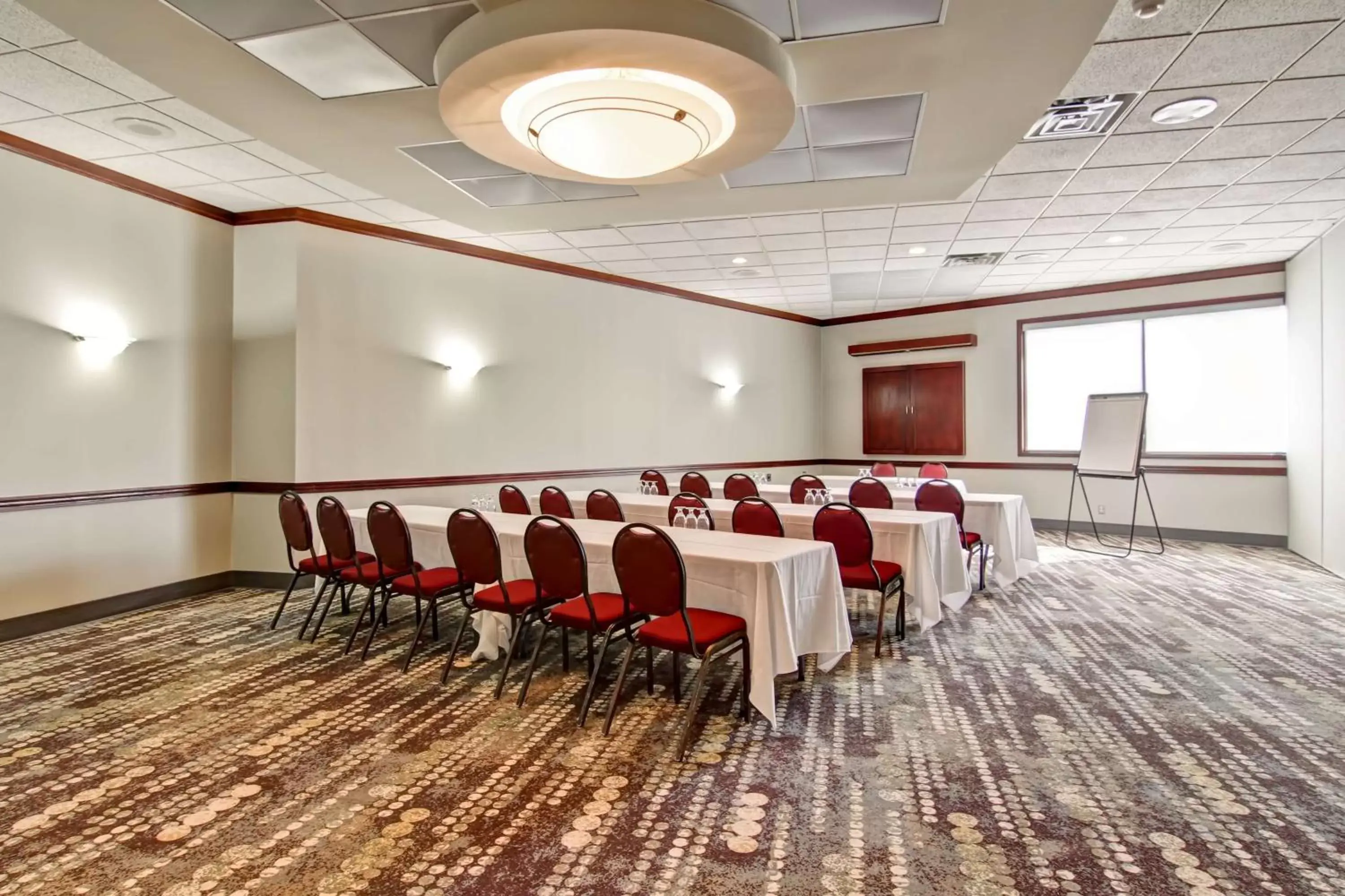 Meeting/conference room in Coast West Edmonton Hotel & Conference Centre