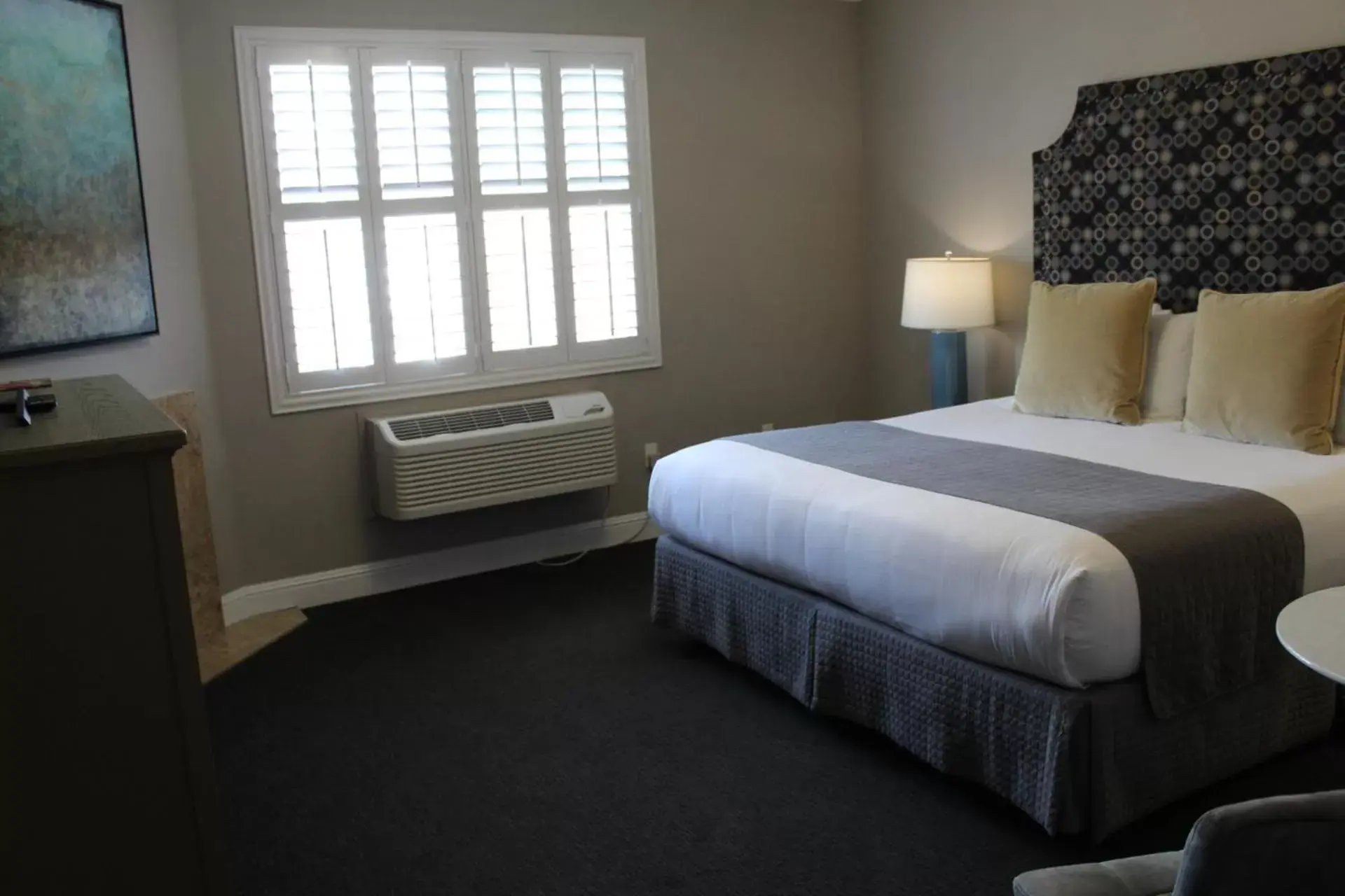 Bedroom, Bed in Bel Abri Napa Valley Inn