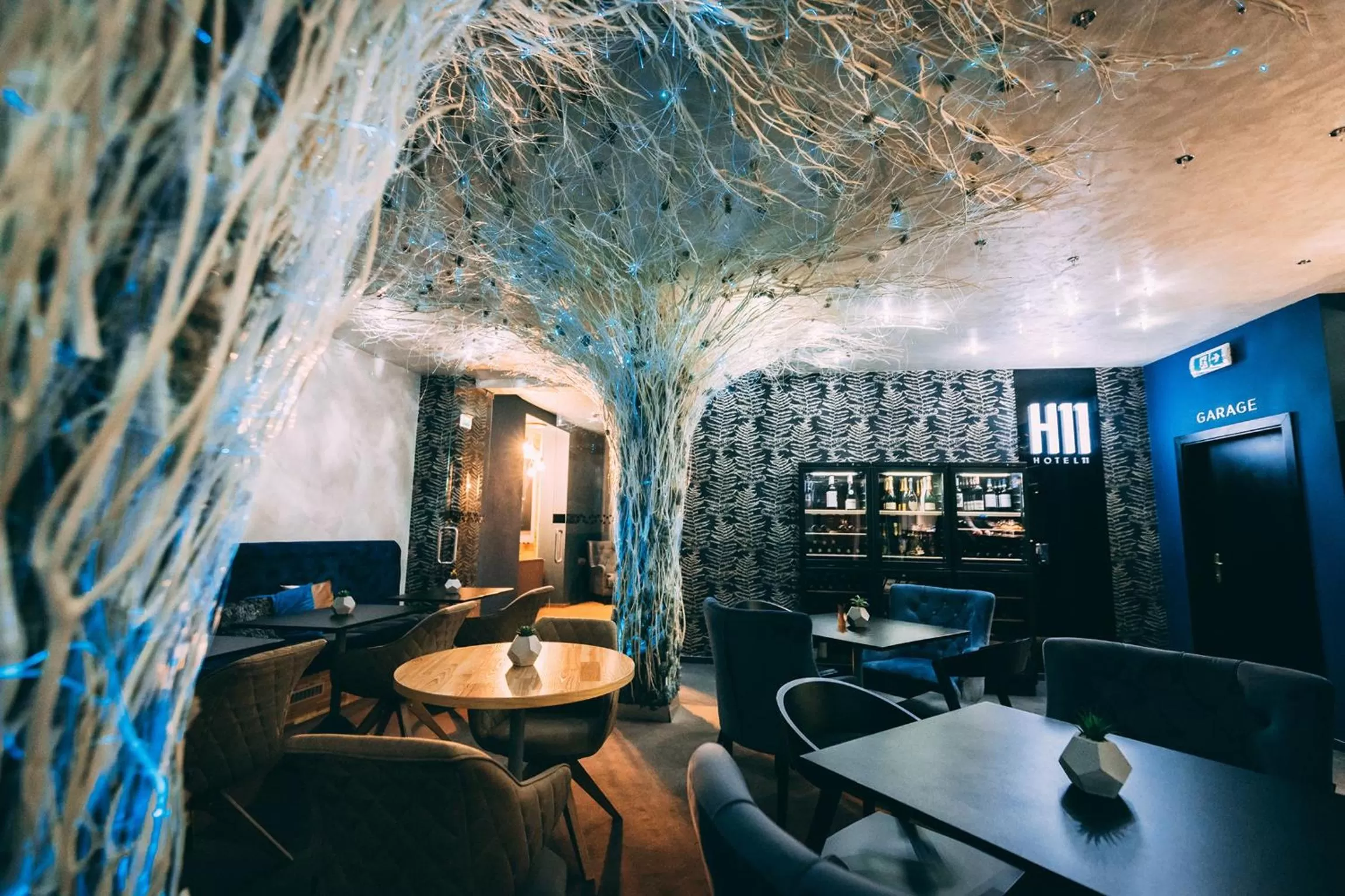 Lounge or bar in BOUTIQUE HOTEL11 with rooftop SPA