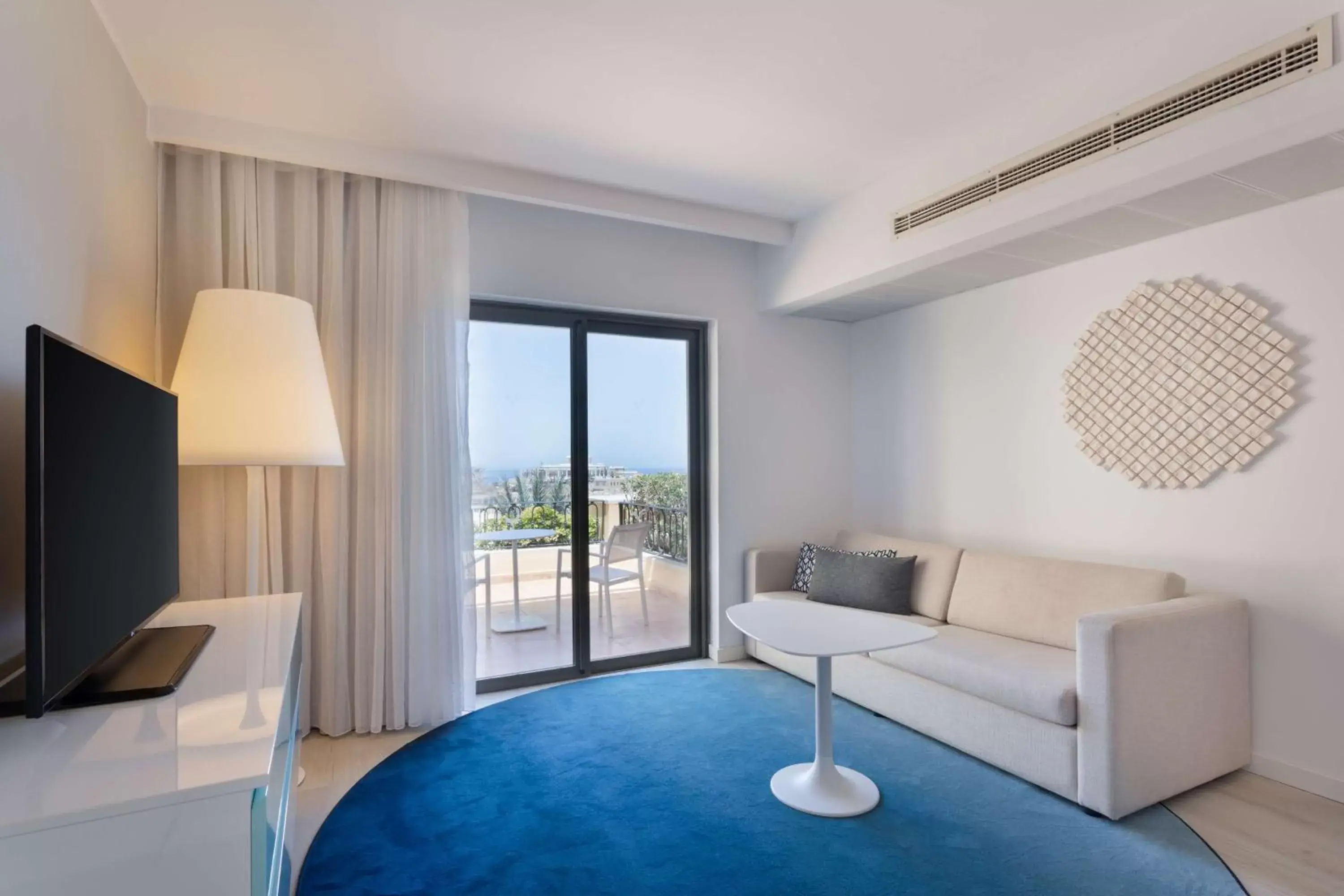Living room, Seating Area in Hilton Malta