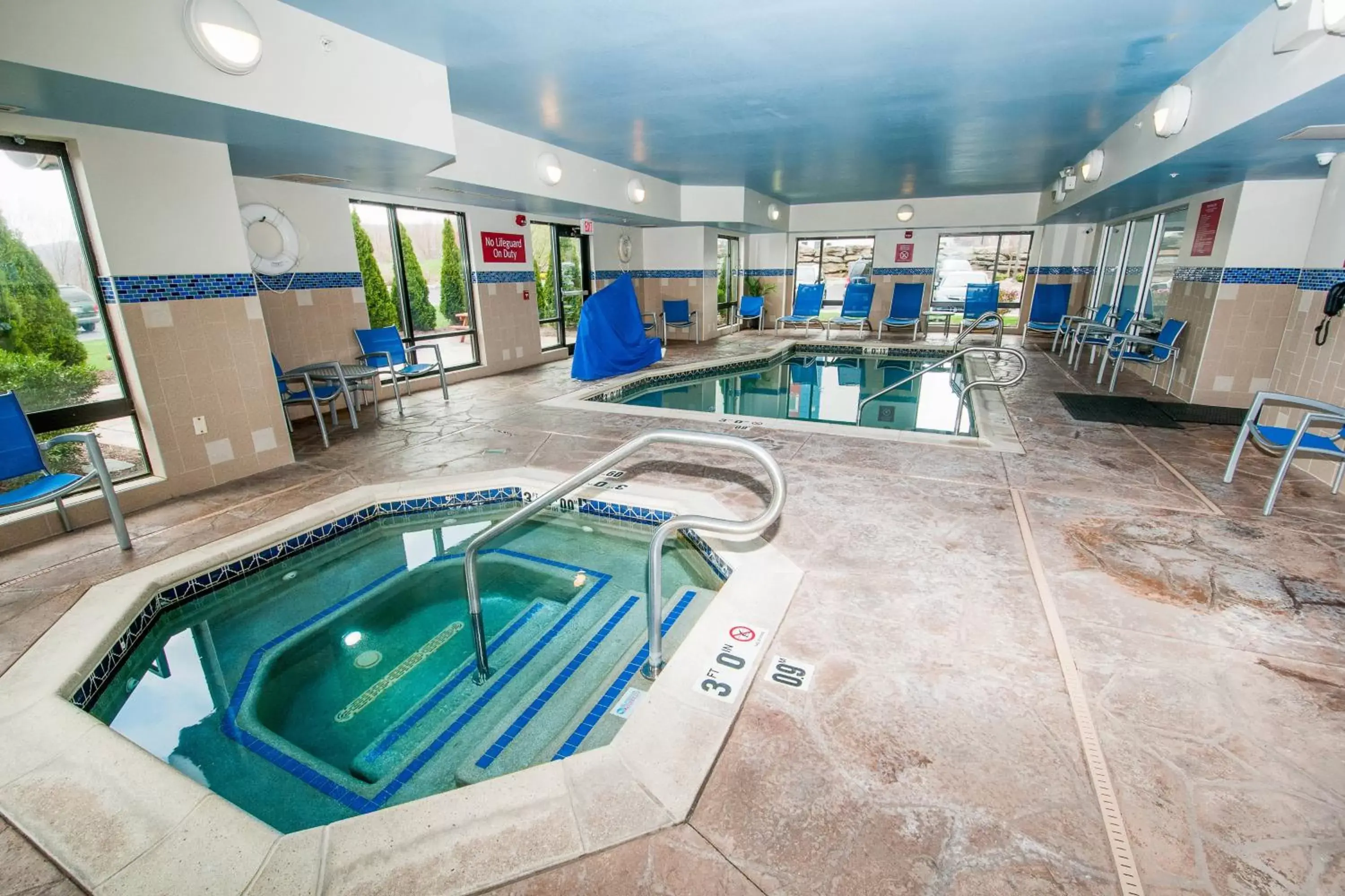 Swimming Pool in TownePlace Suites by Marriott Scranton Wilkes-Barre