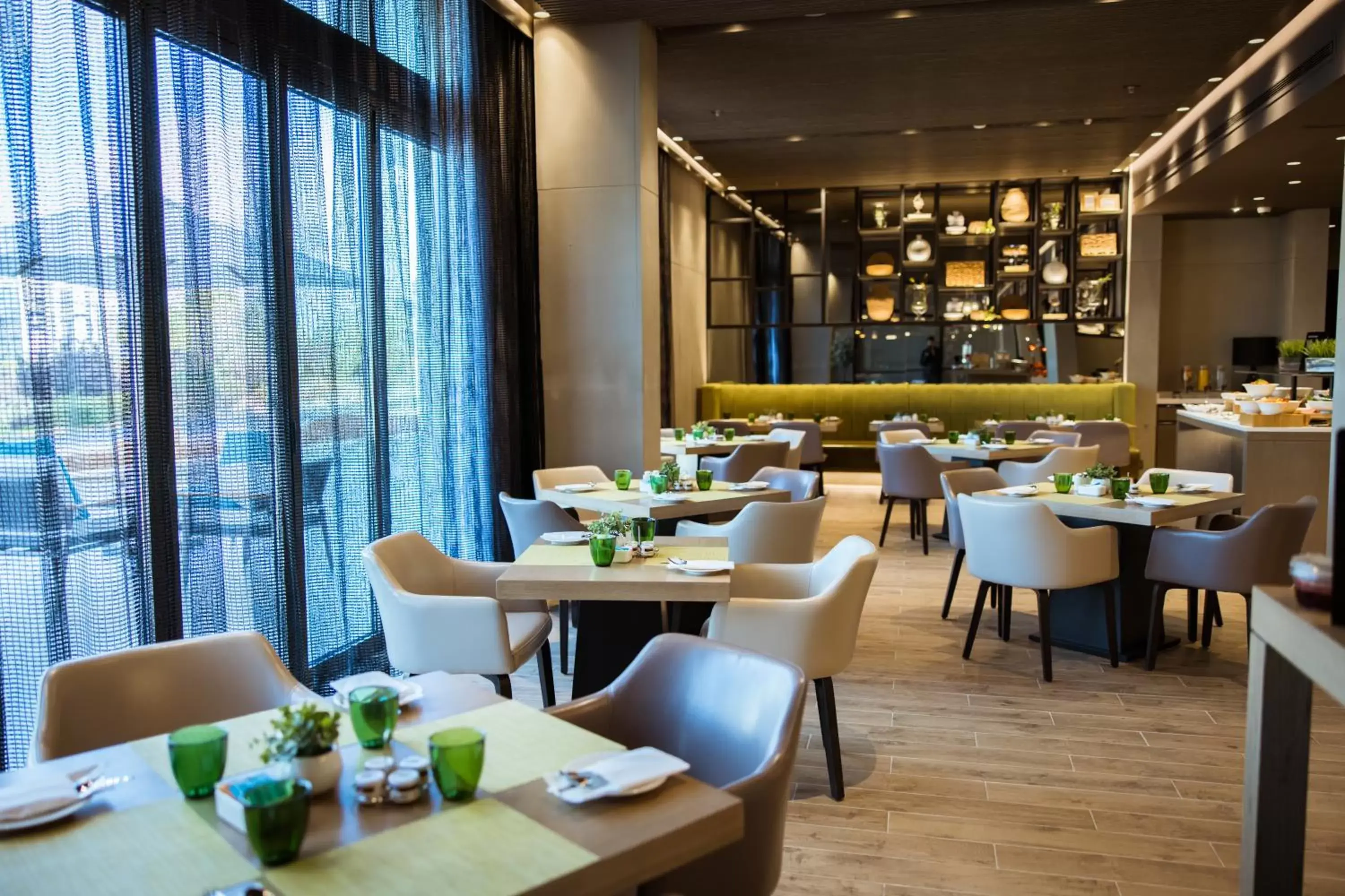 Restaurant/Places to Eat in Centro Mada Amman by Rotana