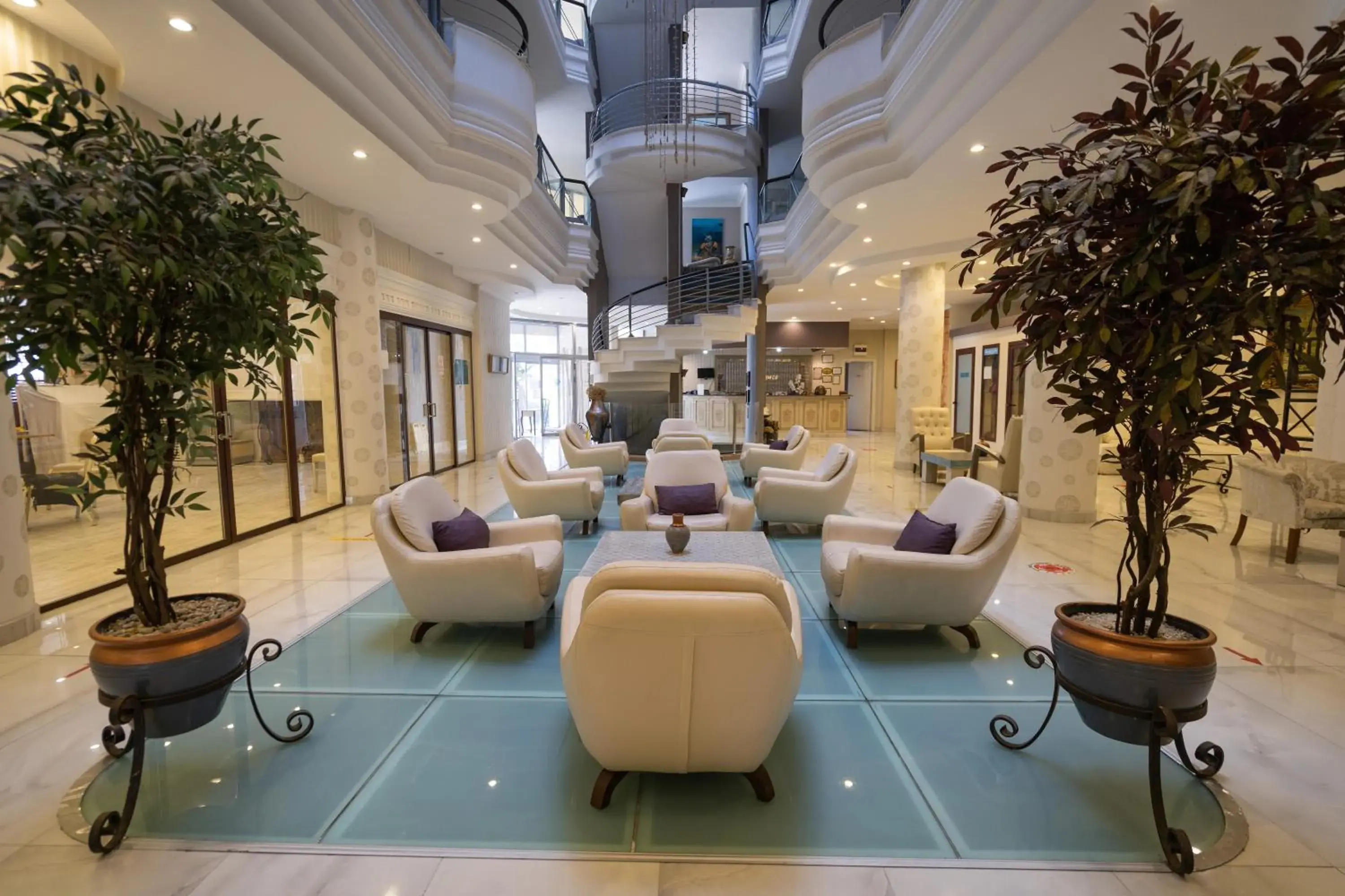 Seating area in Romance Beach Hotel