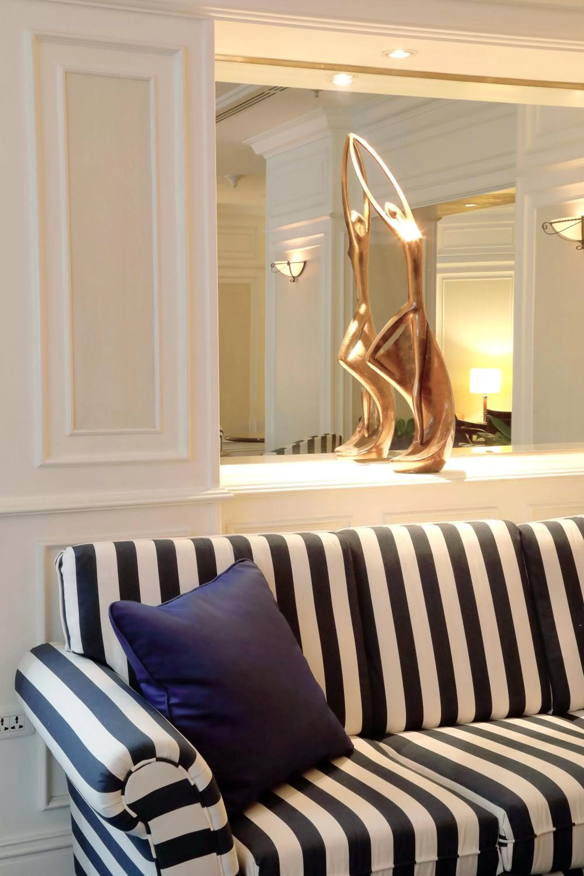 Lounge or bar in Sunway Hotel Hanoi