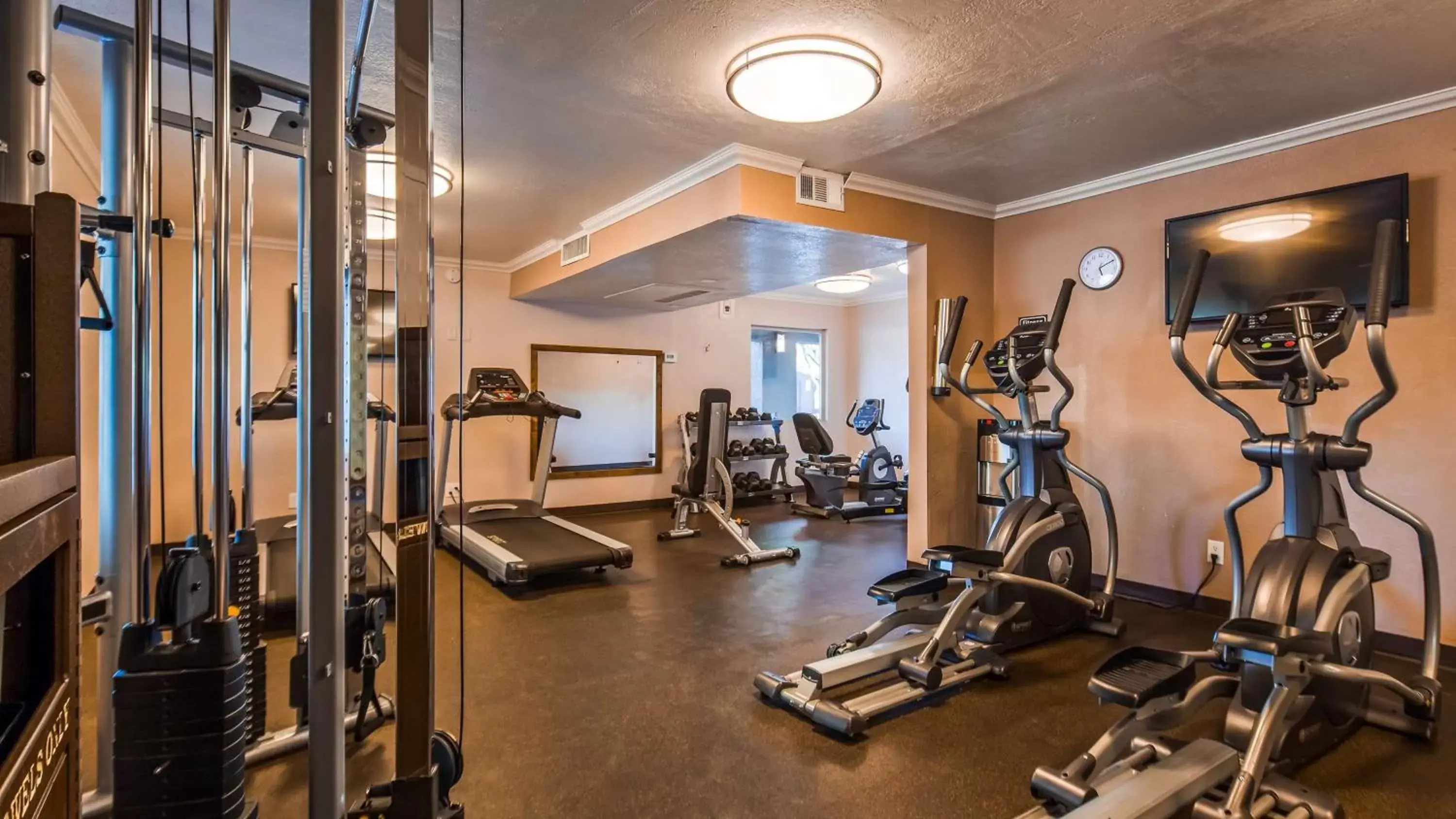 Fitness centre/facilities, Fitness Center/Facilities in Best Western InnSuites Phoenix Hotel & Suites
