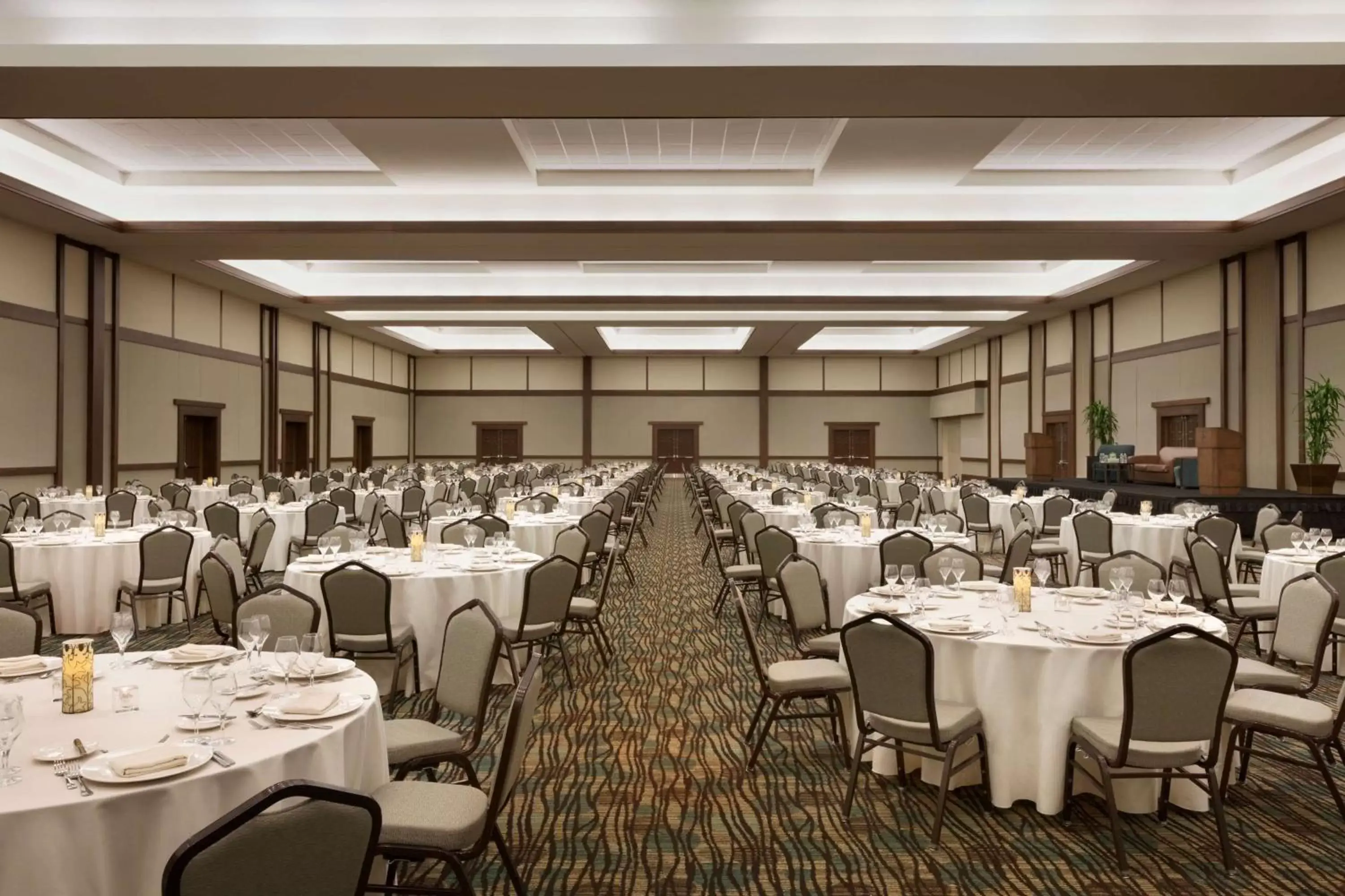 Meeting/conference room, Restaurant/Places to Eat in Embassy Suites by Hilton Orlando Lake Buena Vista South