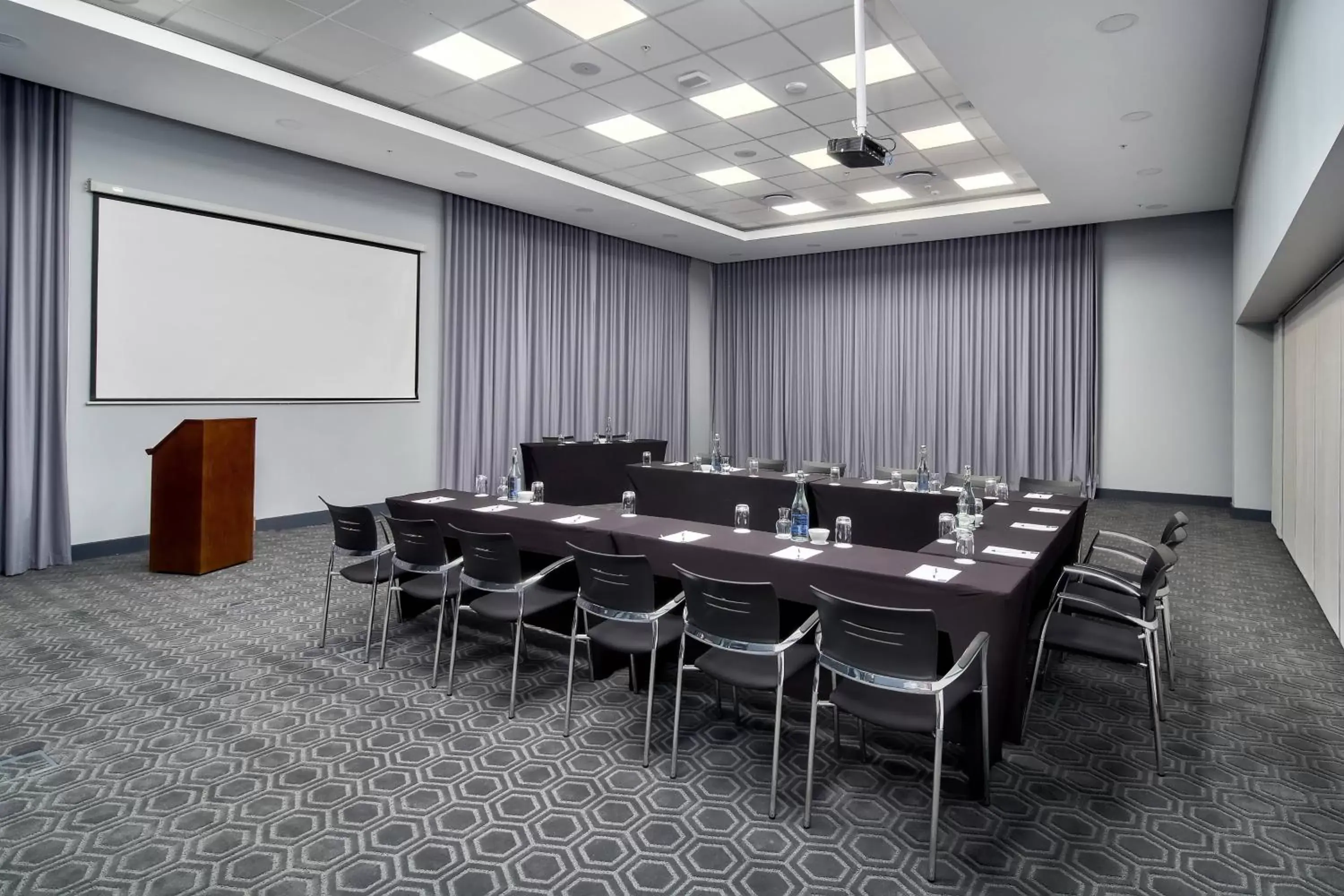 Meeting/conference room in Protea Hotel by Marriott Pretoria Loftus Park