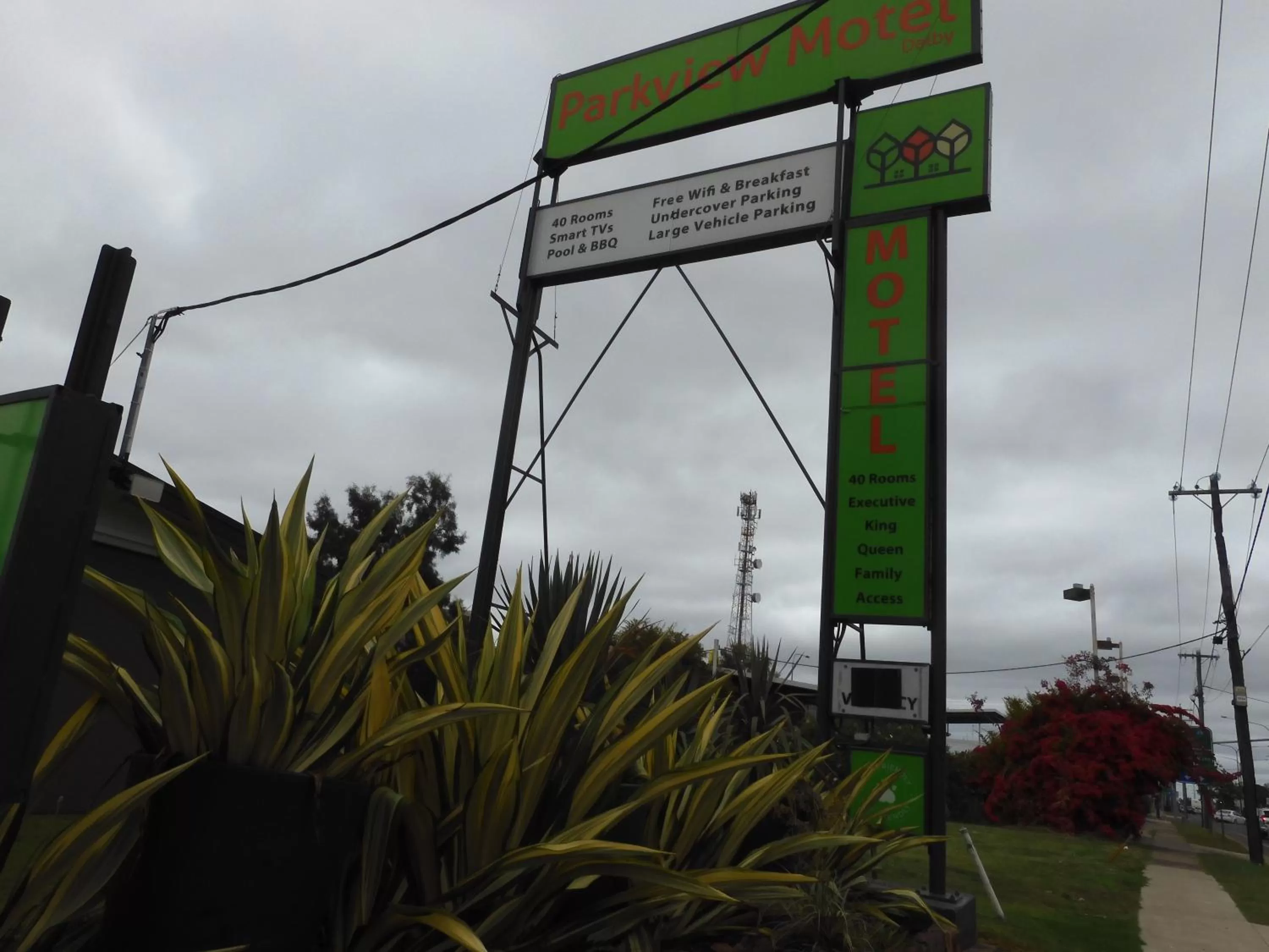 Property building in Dalby Parkview Motel