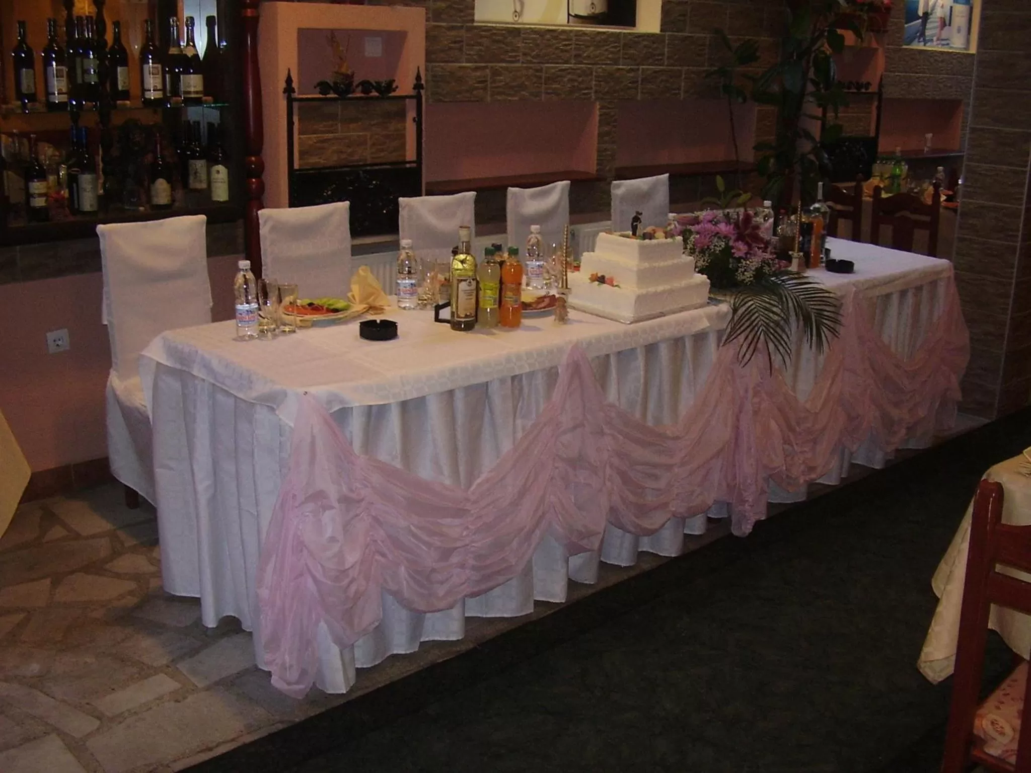 Restaurant/places to eat in Kestenite Family Hotel