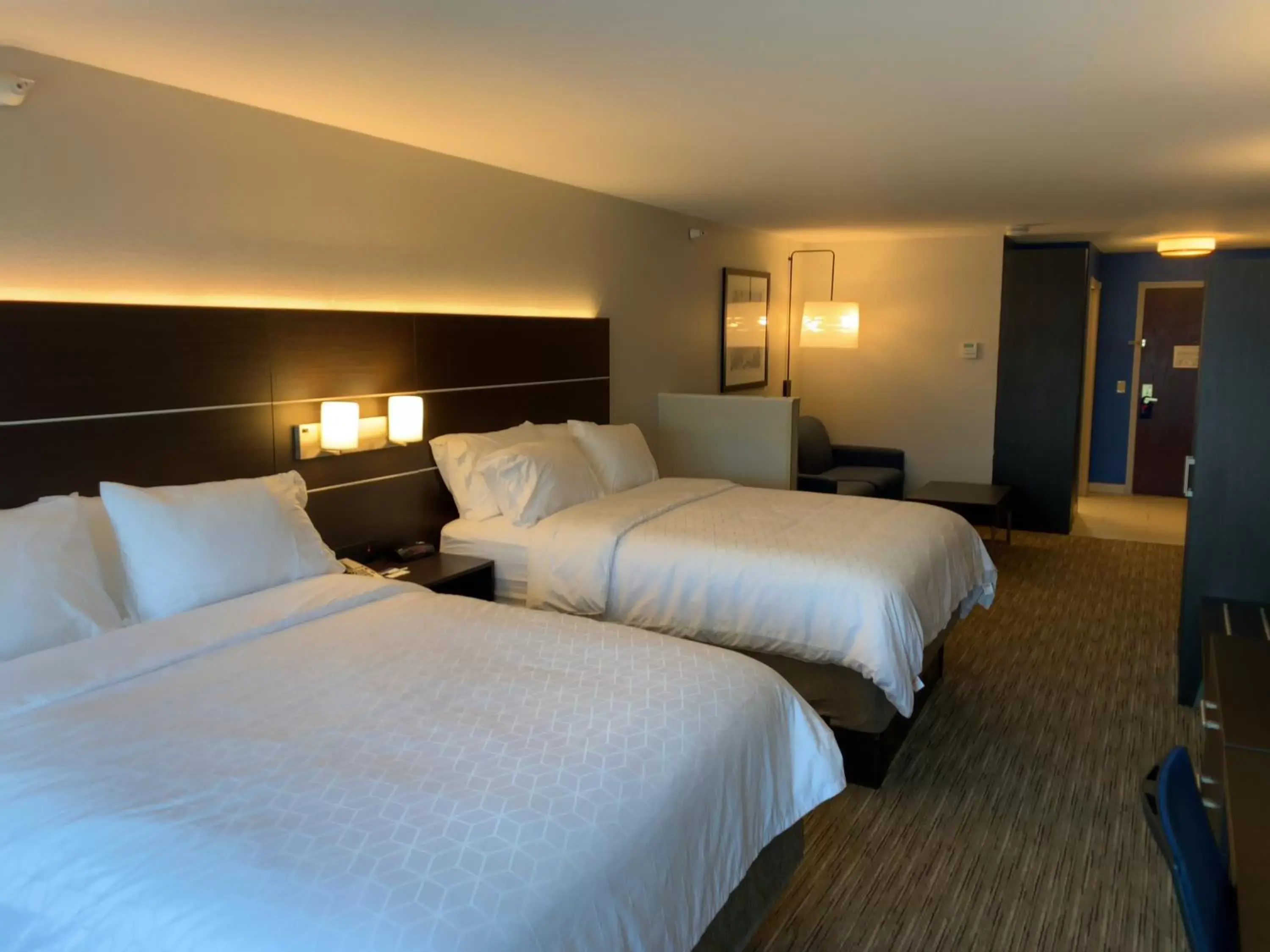 Photo of the whole room, Bed in Holiday Inn Express Hotel & Suites Exmore-Eastern Shore, an IHG Hotel