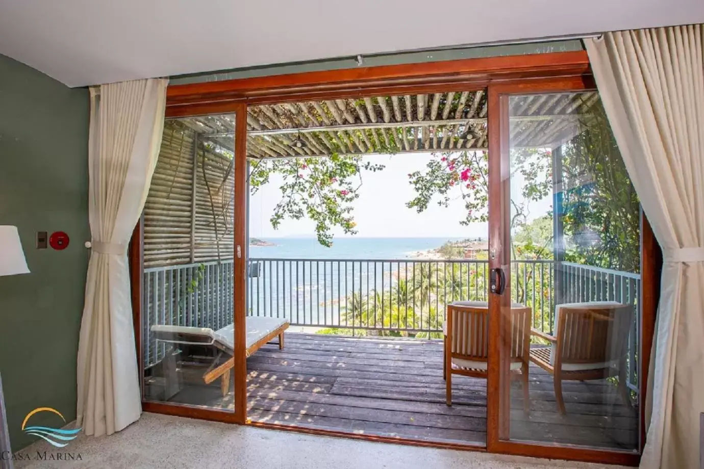 View (from property/room), Balcony/Terrace in Casa Marina Resort