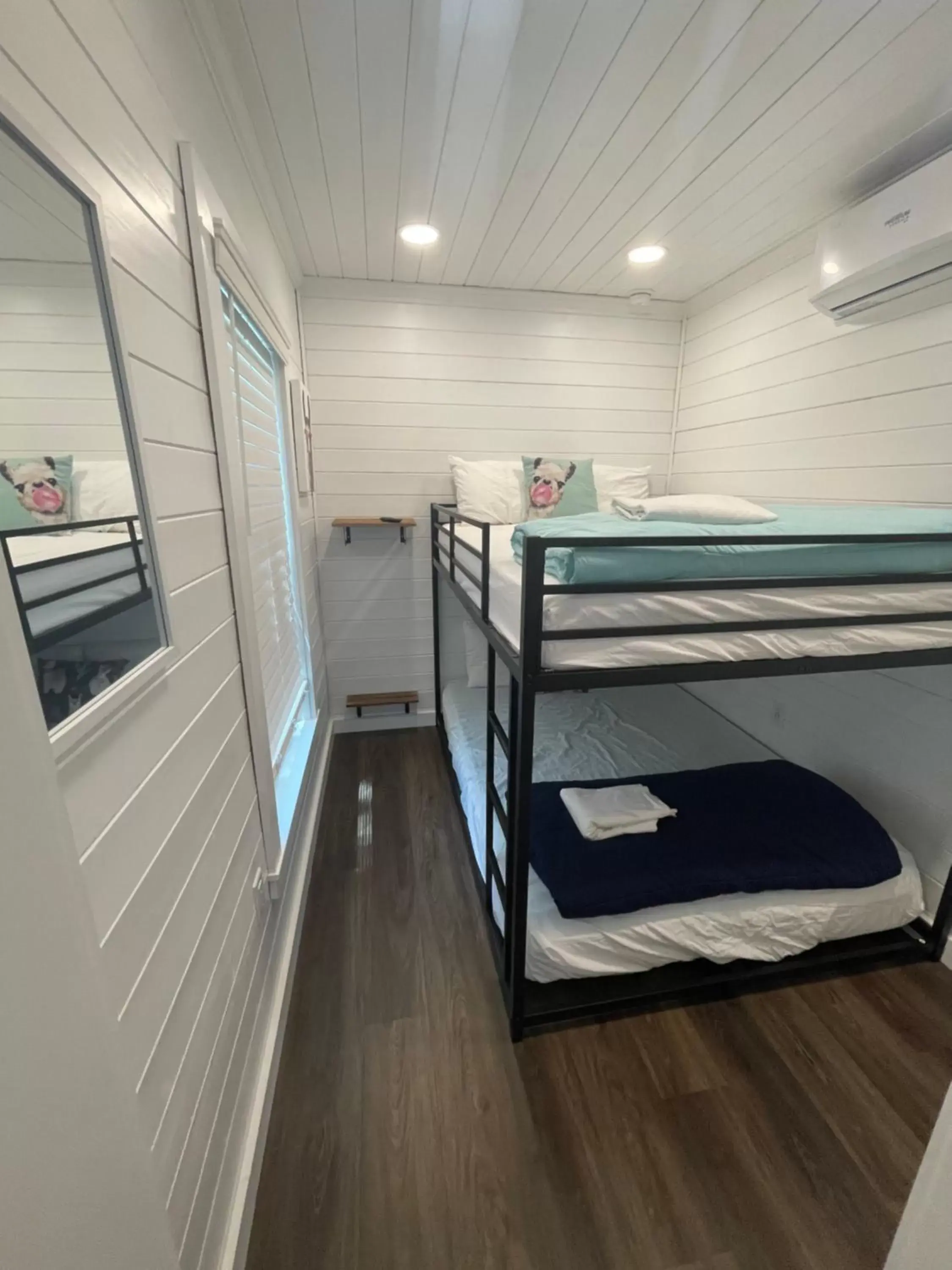 Bedroom, Bunk Bed in Camptel Poconos Lodging