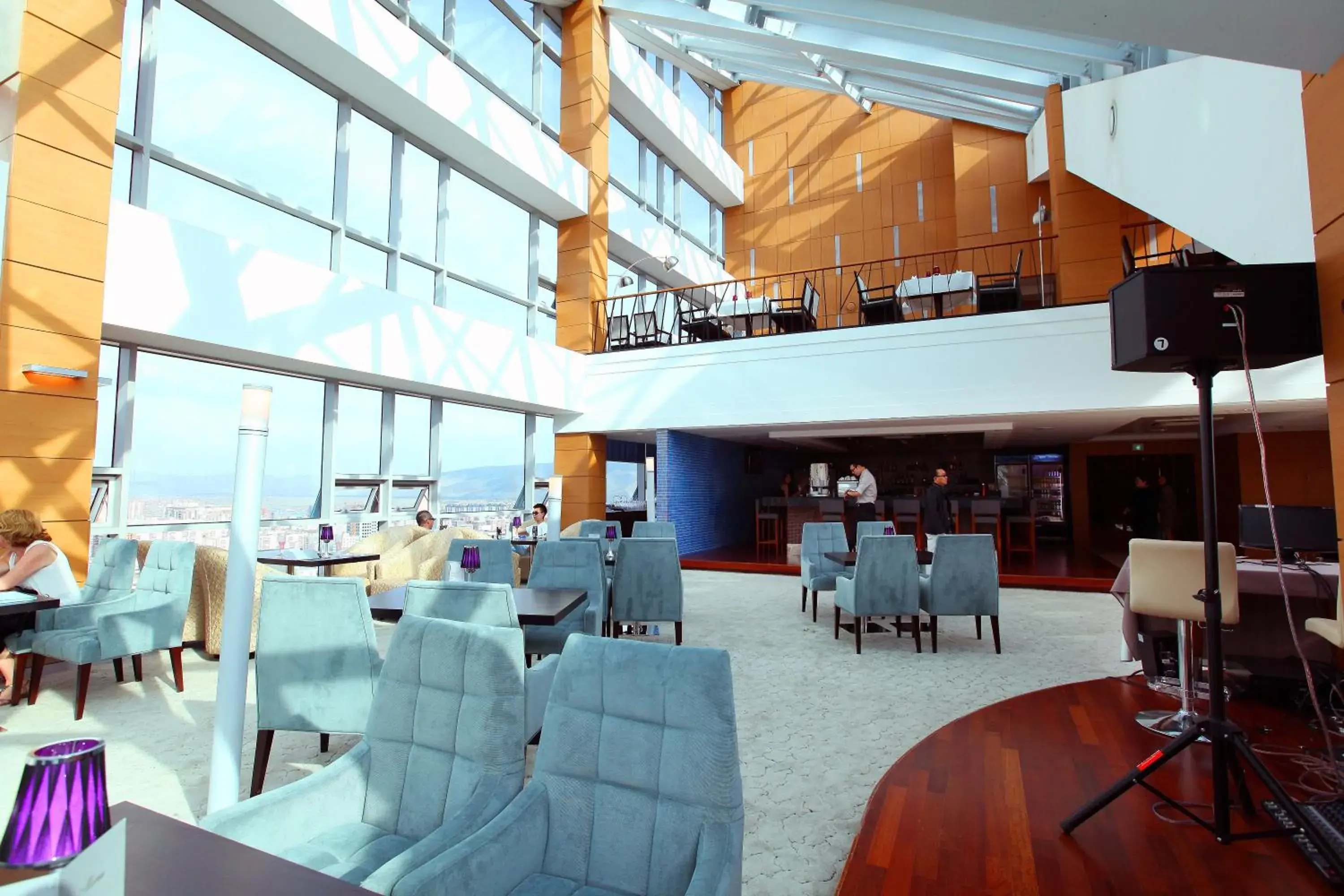 Lounge or bar, Restaurant/Places to Eat in The Blue Sky Hotel and Tower