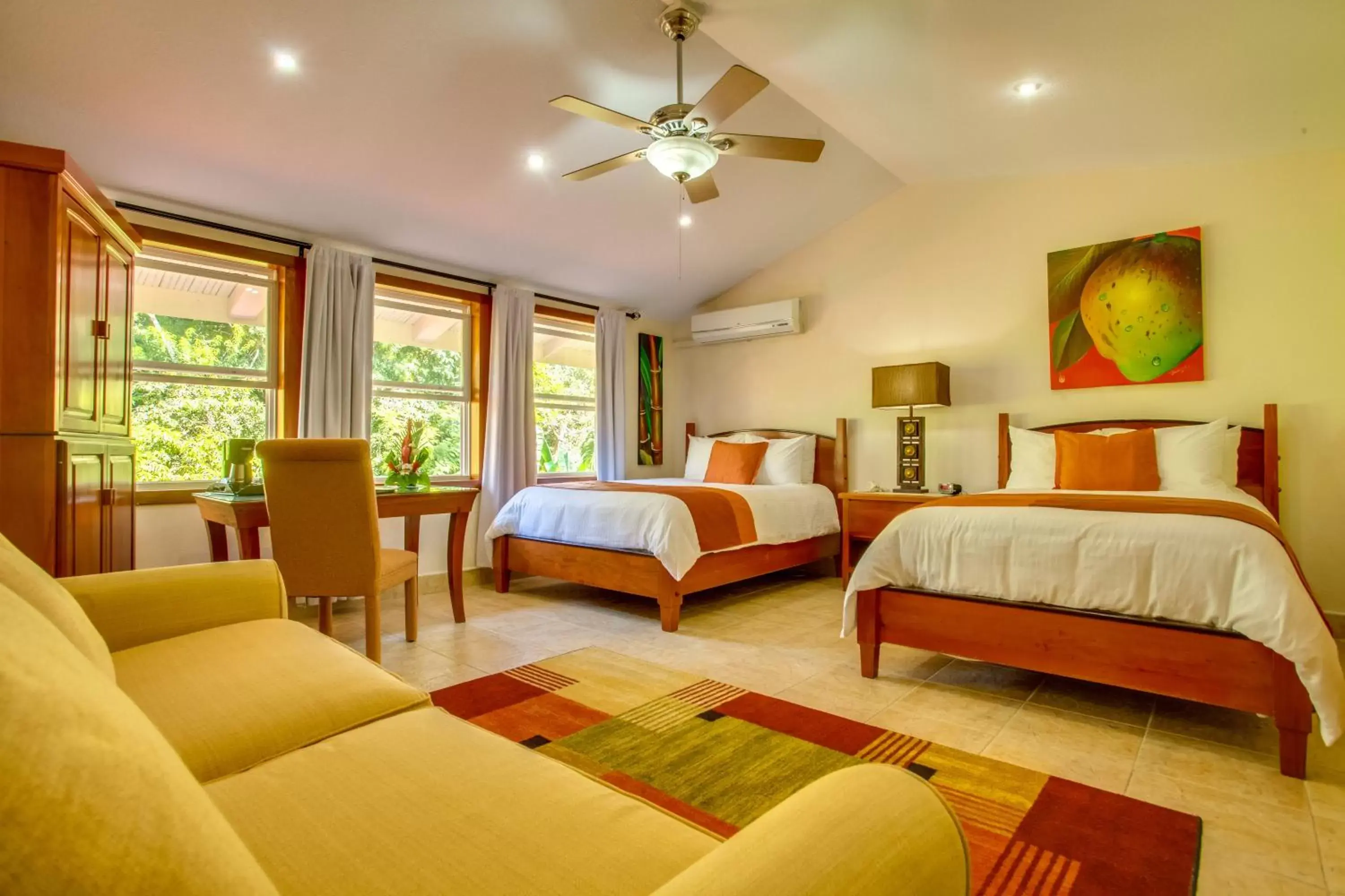 Photo of the whole room in San Ignacio Resort Hotel