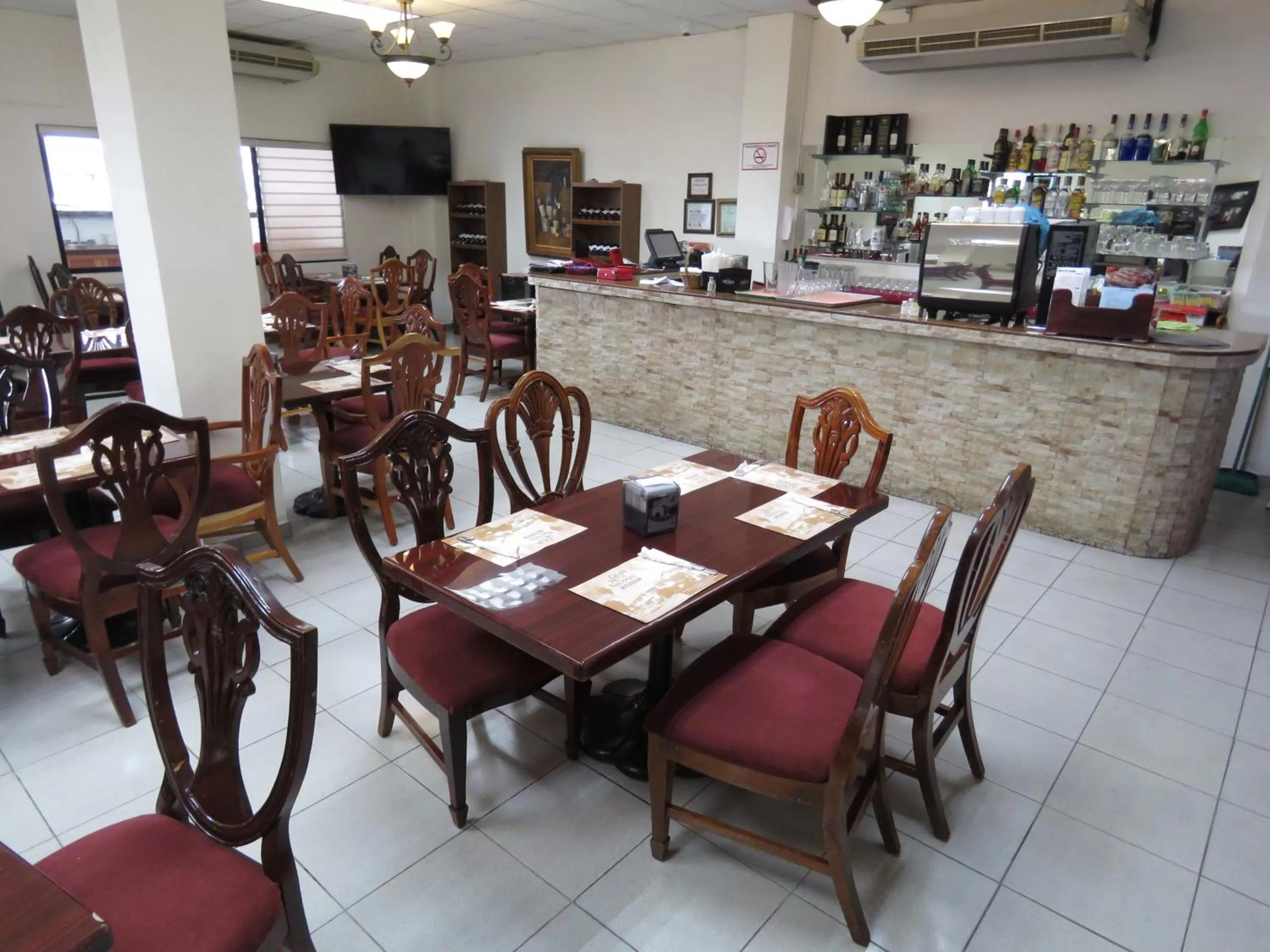 Restaurant/places to eat in Gran Hotel Nacional