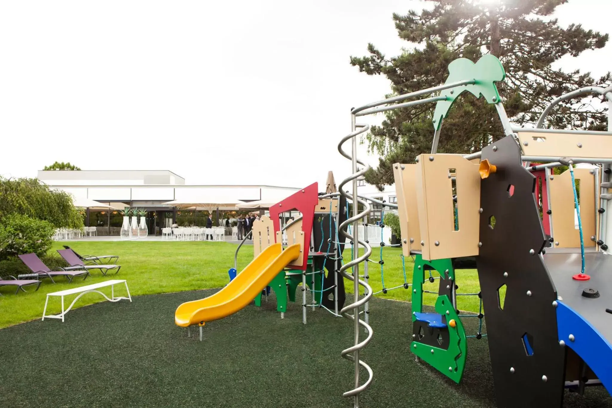 Garden, Children's Play Area in Novotel Marne La Vallée Collégien