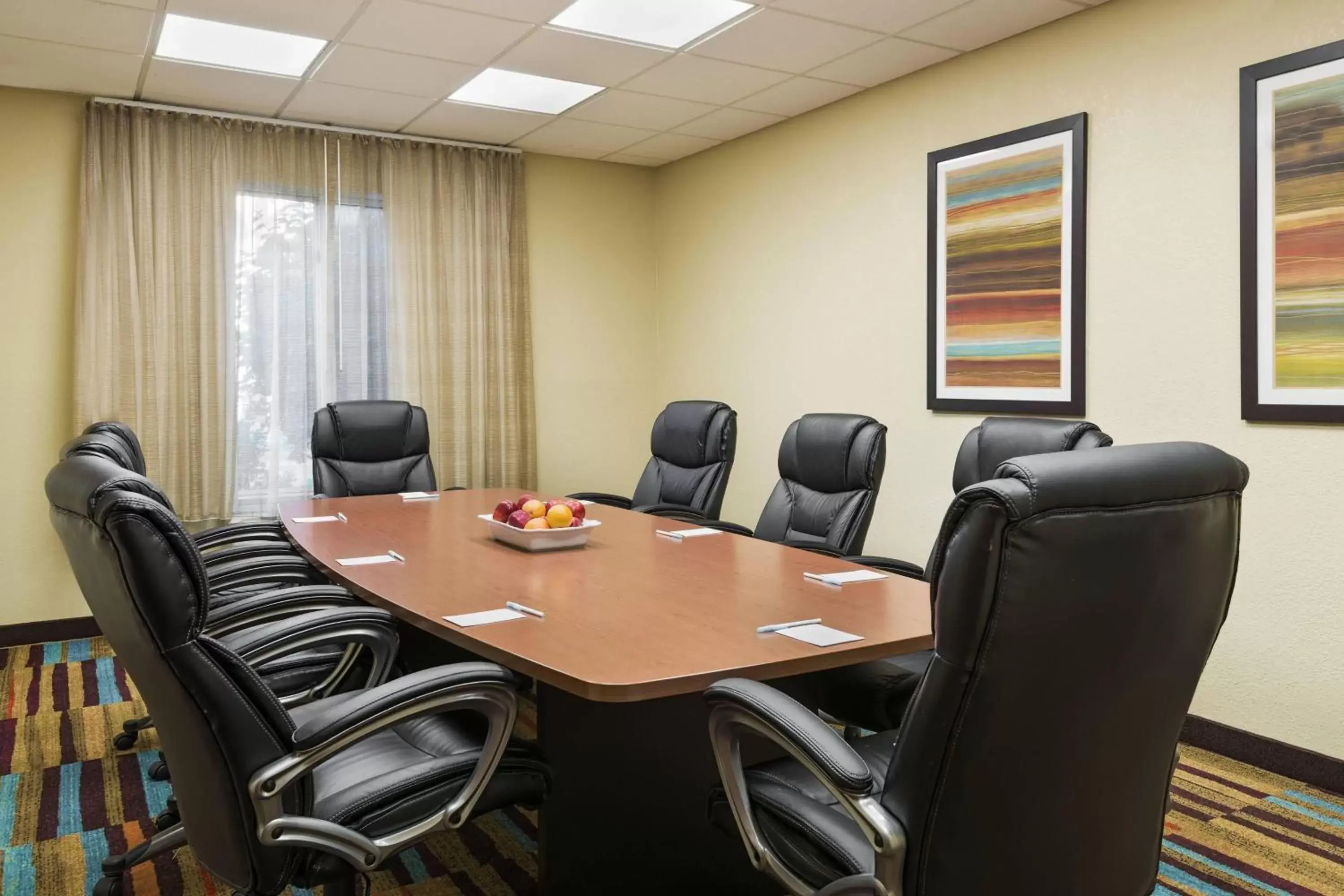 Meeting/conference room in Fairfield Inn & Suites by Marriott Springdale