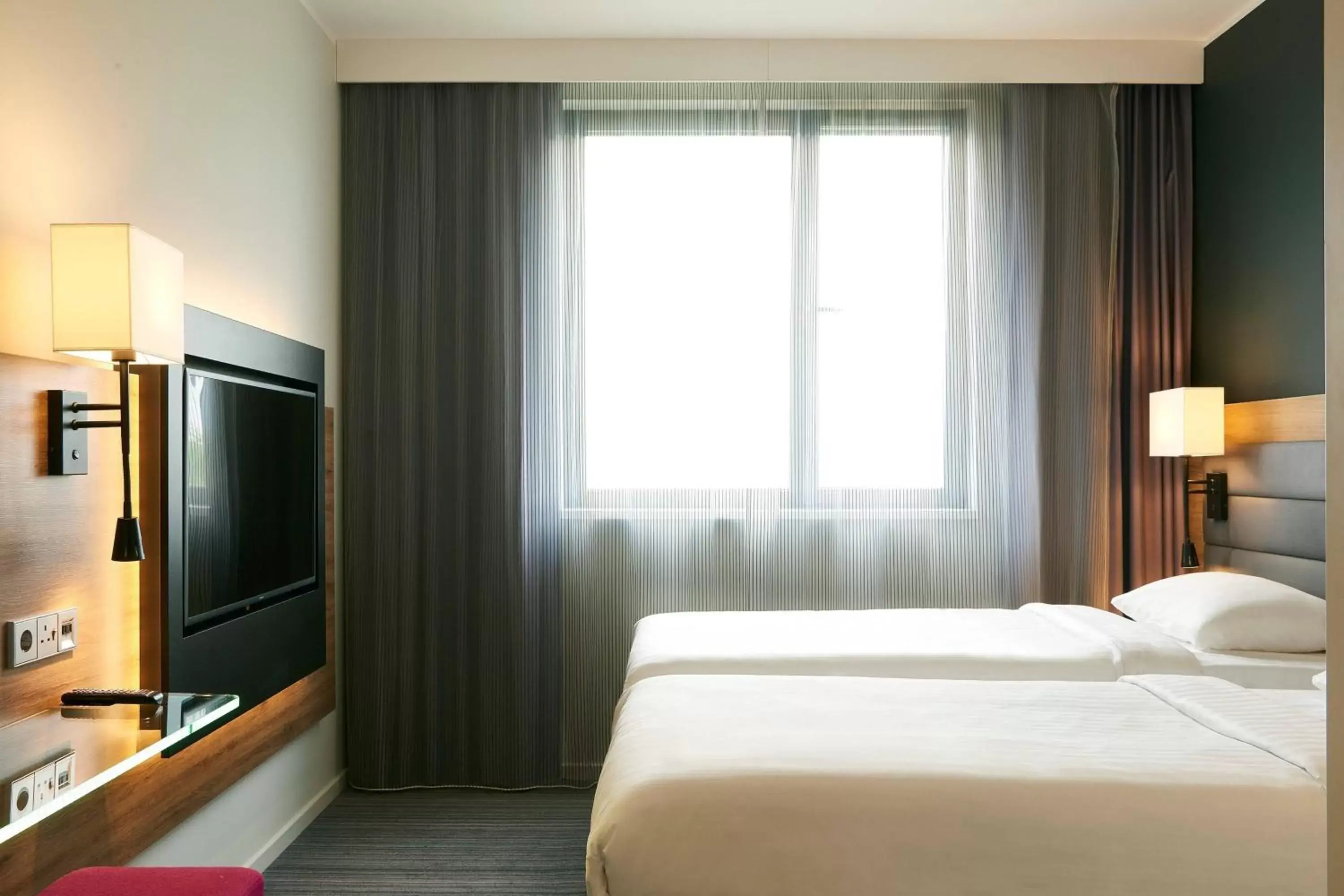 Photo of the whole room, Bed in Moxy Milan Linate Airport