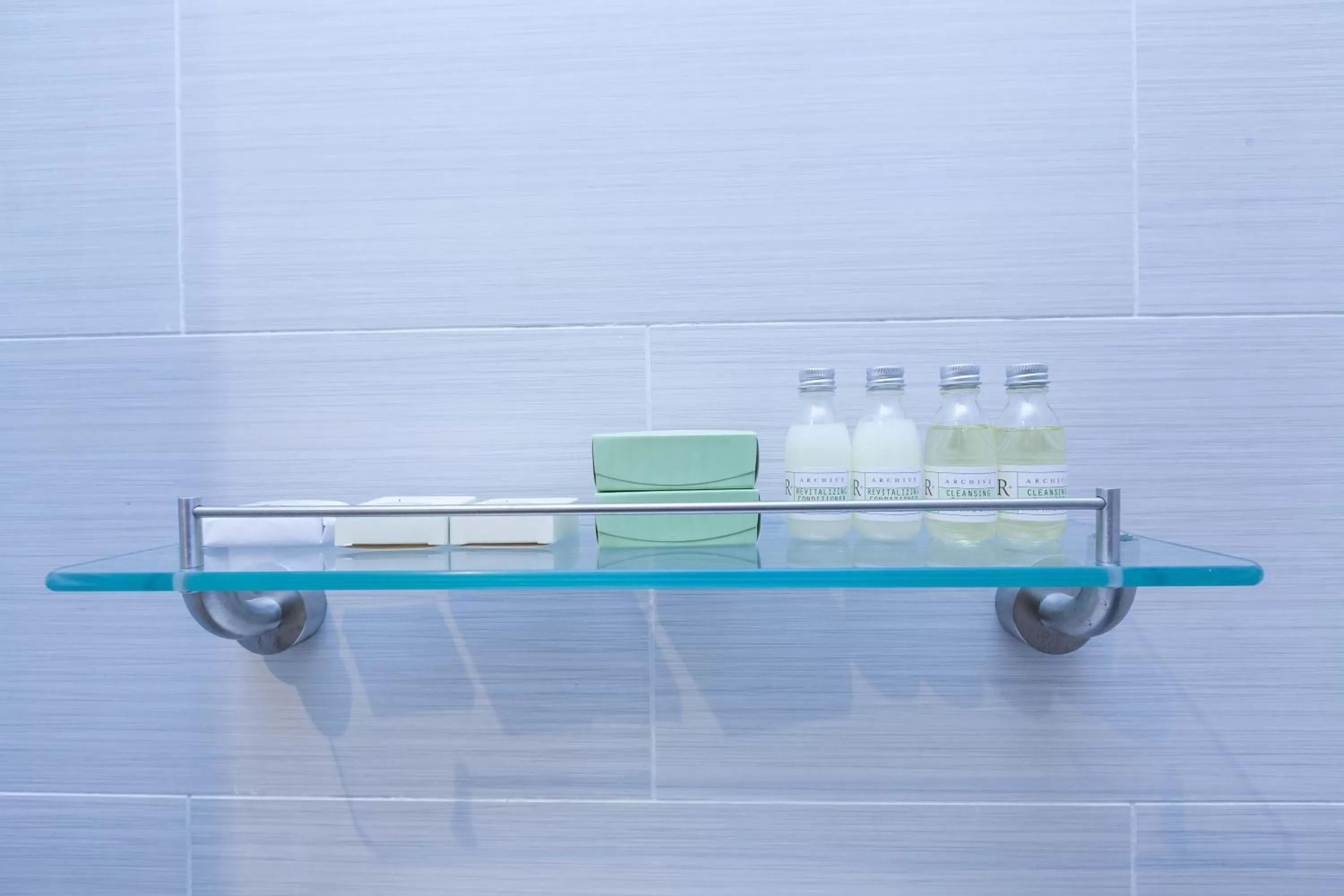 Surfrider Resort Hotel