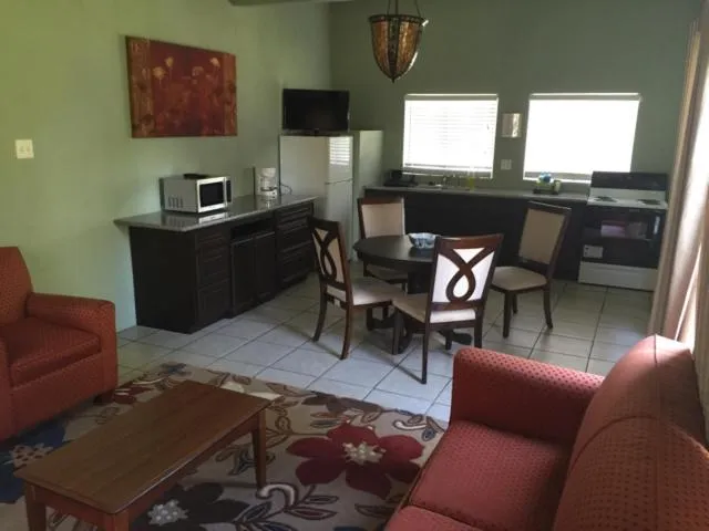 Day in Mountain Trail Lodge and Vacation Rentals