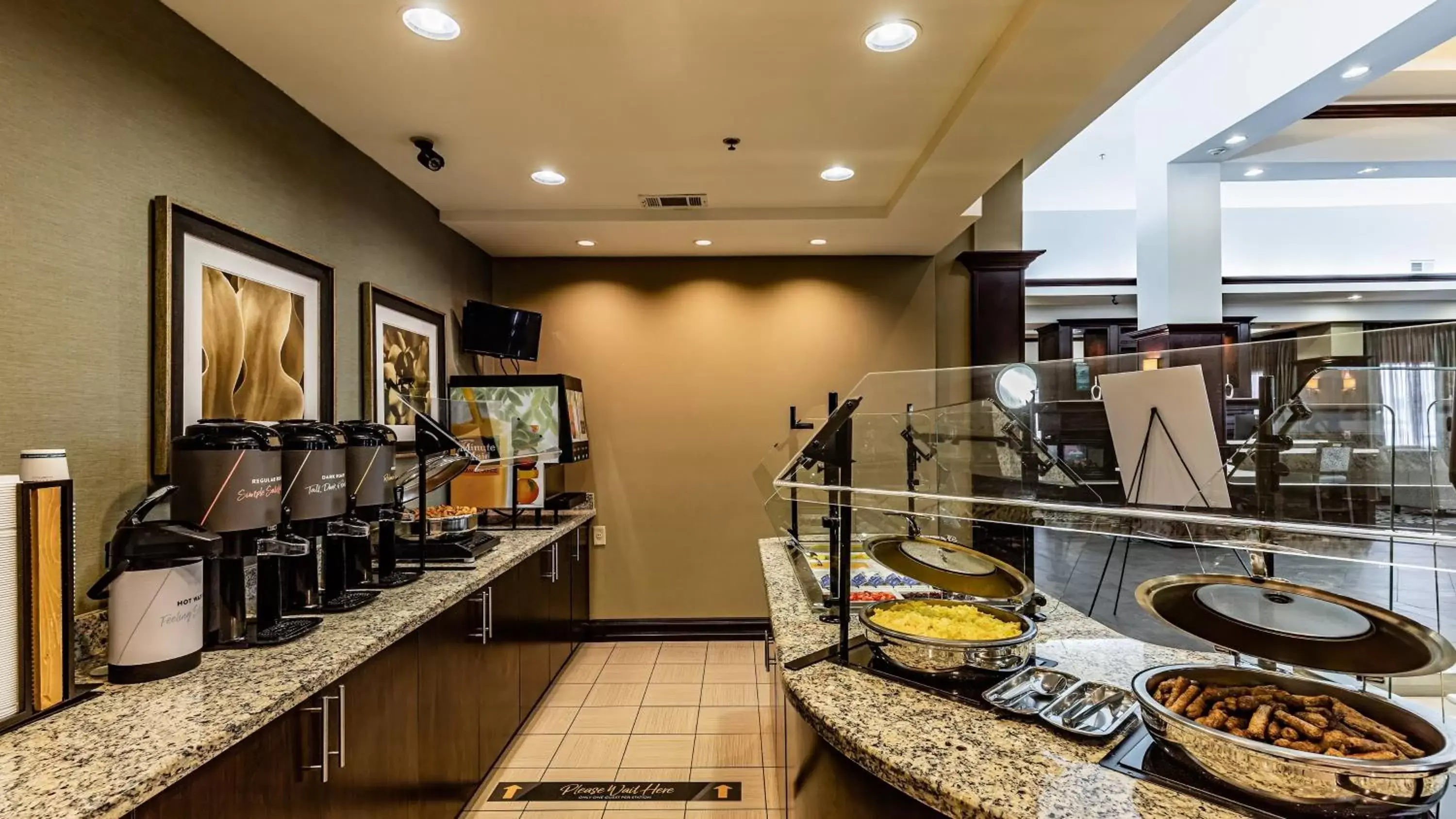 Breakfast in Staybridge Suites Laredo by IHG Breakfast in Staybridge Suites Laredo by IHG