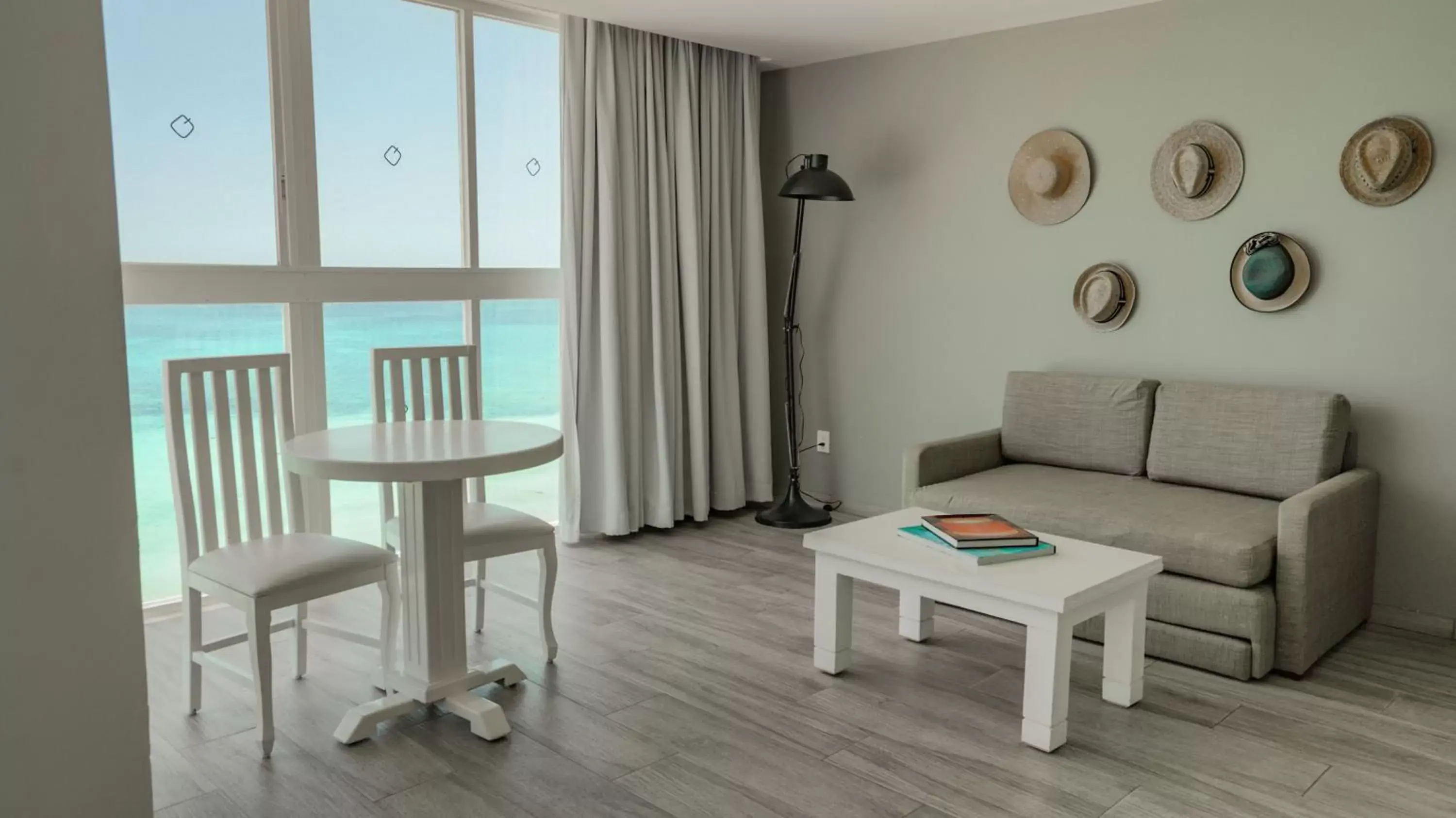 Bedroom, Seating Area in Oleo Cancun Playa Boutique All Inclusive Resort