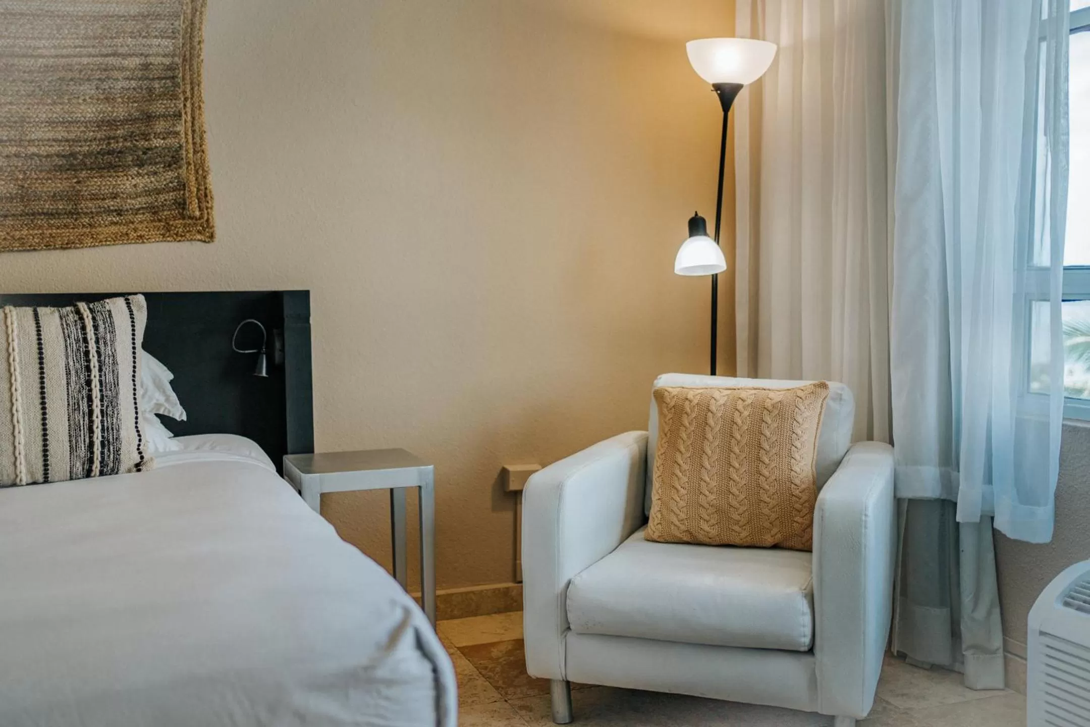 Bedroom, Seating Area in San Juan Water & Beach Club Hotel