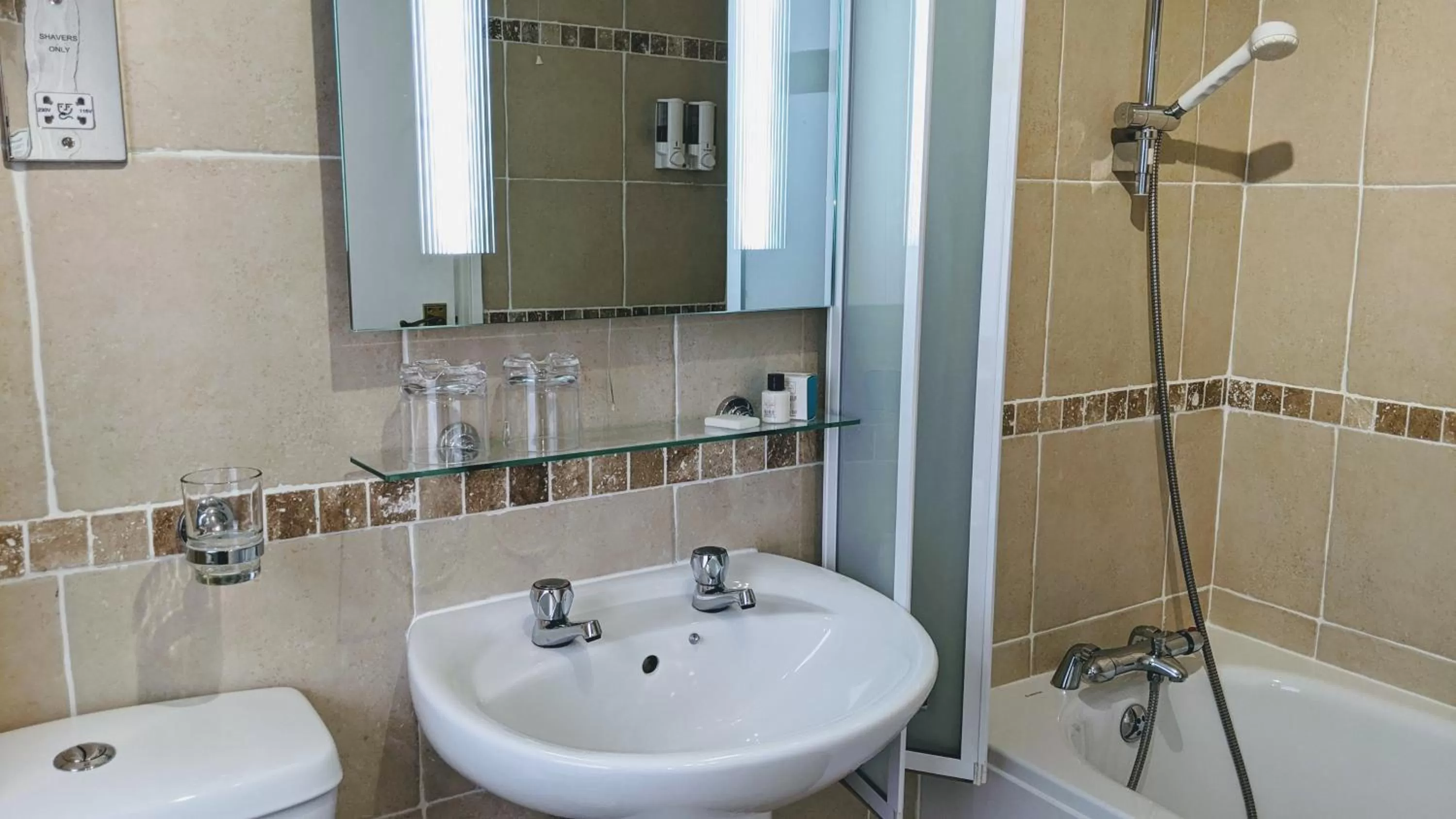 Bathroom in Ivybridge Guesthouse