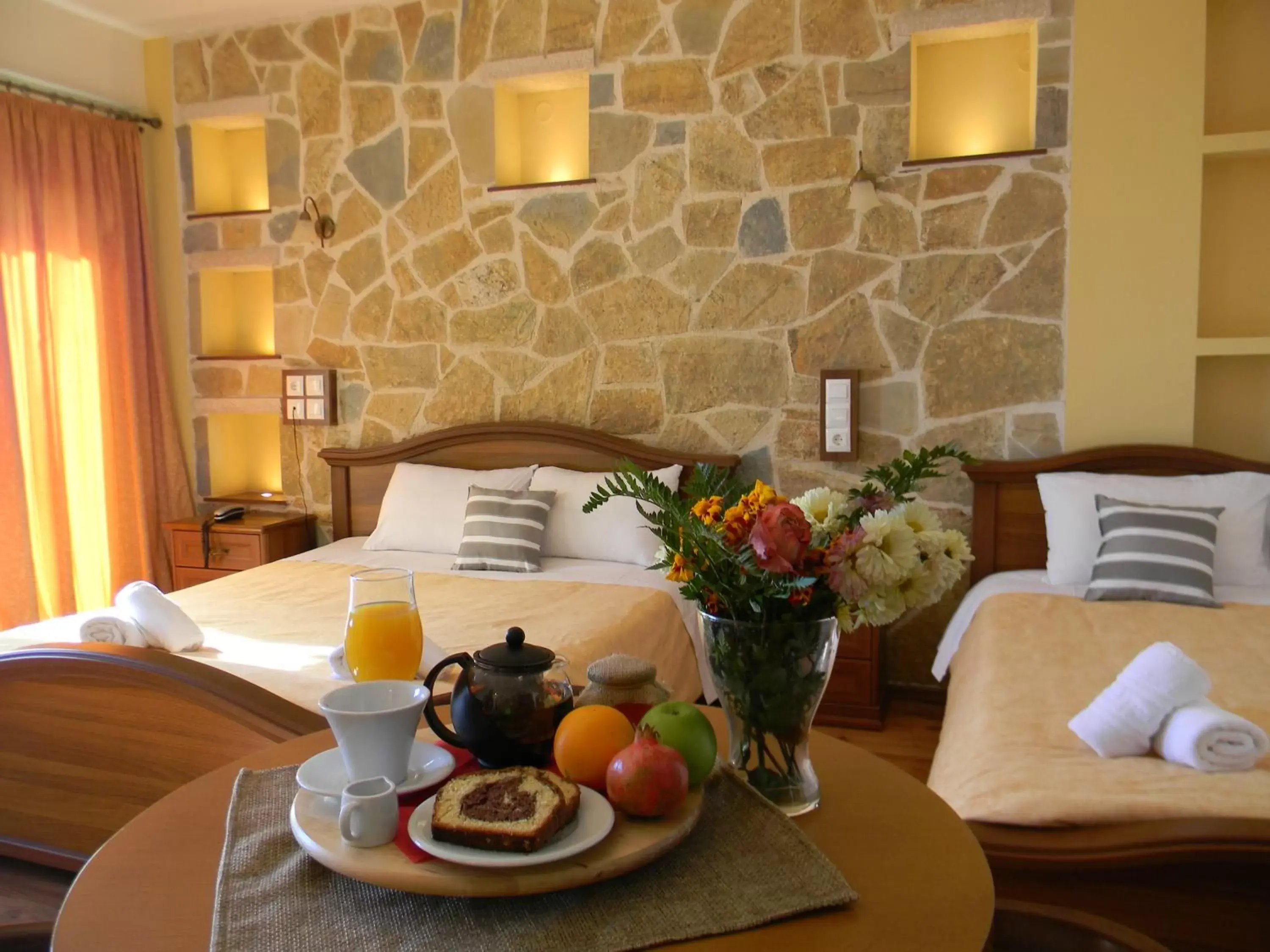 Superior Triple Room with Balcony and Lake View in Agnantio Superior Triple Room with Balcony and Lake View in Agnantio