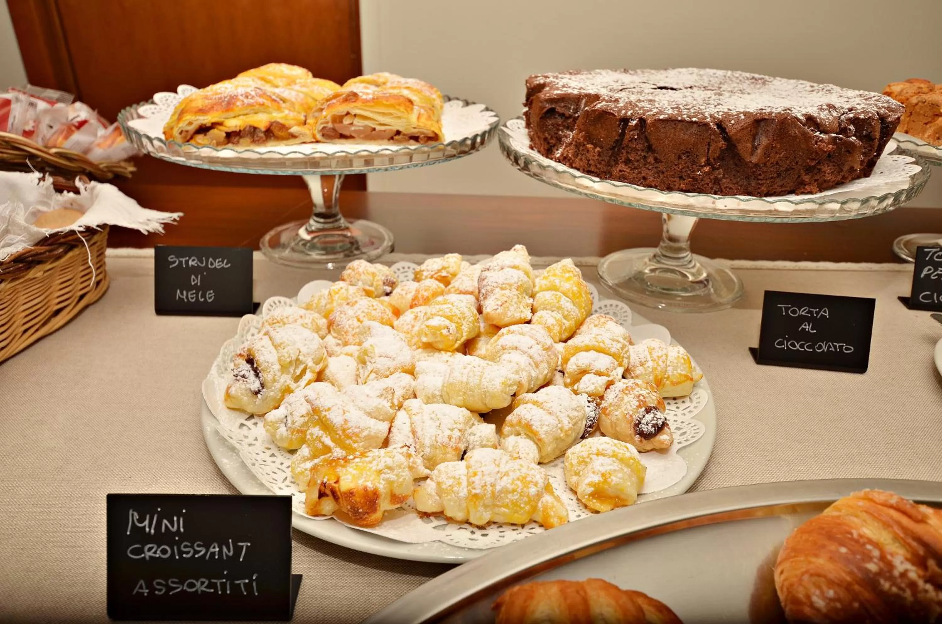 Food and drinks in Hotel Diana Jardin et Spa